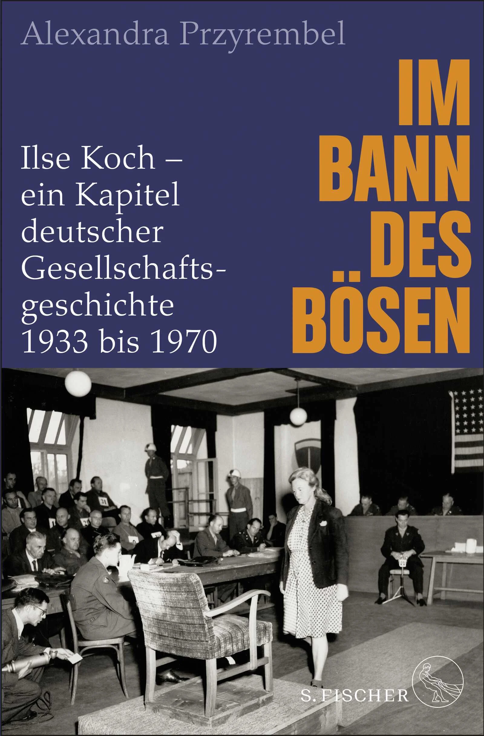 Ilse Koch war die Ehefrau des SS-Kommandanten von Buchenwald und eine der wenigen verurteilten NS-Täterinnen. Die Historikerin Alexandra Przyrembel skizziert in einer fundierten Spurensuche ihren Lebensweg, beschreibt den Prozess und die internationale Berichterstattung sowie die Zeit im Frauengefängnis in Aichach und die Unterstützung durch das Netzwerk der »Stillen Hilfe«. Bereits 1932 wurde Ilse Koch (1906–1967) Mitglied der NSDAP, 1936 heiratete sie den späteren Kommandanten von Buchenwald. 1947 stand sie in Deutschland vor einem US-Gericht, 1950/51 vor einem deutschen Gericht, das sie zu lebenslanger Haft verurteilte. Ausgiebig berichtete die internationale Presse über die als besonders grausam geltende »Hexe von Buchenwald«. Von der Zeit des Nationalsozialismus über den Prozess bis zum Suizid 1967 in der Haft rekonstruiert Alexandra Przyrembel die unterschiedlichen Erzählungen über Ilse Koch. Dabei zeigt sie, welche Vorstellungen von Gewalt, Geschlecht und Schuld sich darin kristallisieren und warum. Für die Nachkriegsgesellschaften wird klar: Je grausamer Ilse Koch geschildert wurde, desto mehr konnten Deutsche sich von ihr distanzieren und sich selbst entschulden. Eine kluge, erhellende Studie über das personalisierte Böse, das außerhalb der menschlichen Sphäre verortet wird.