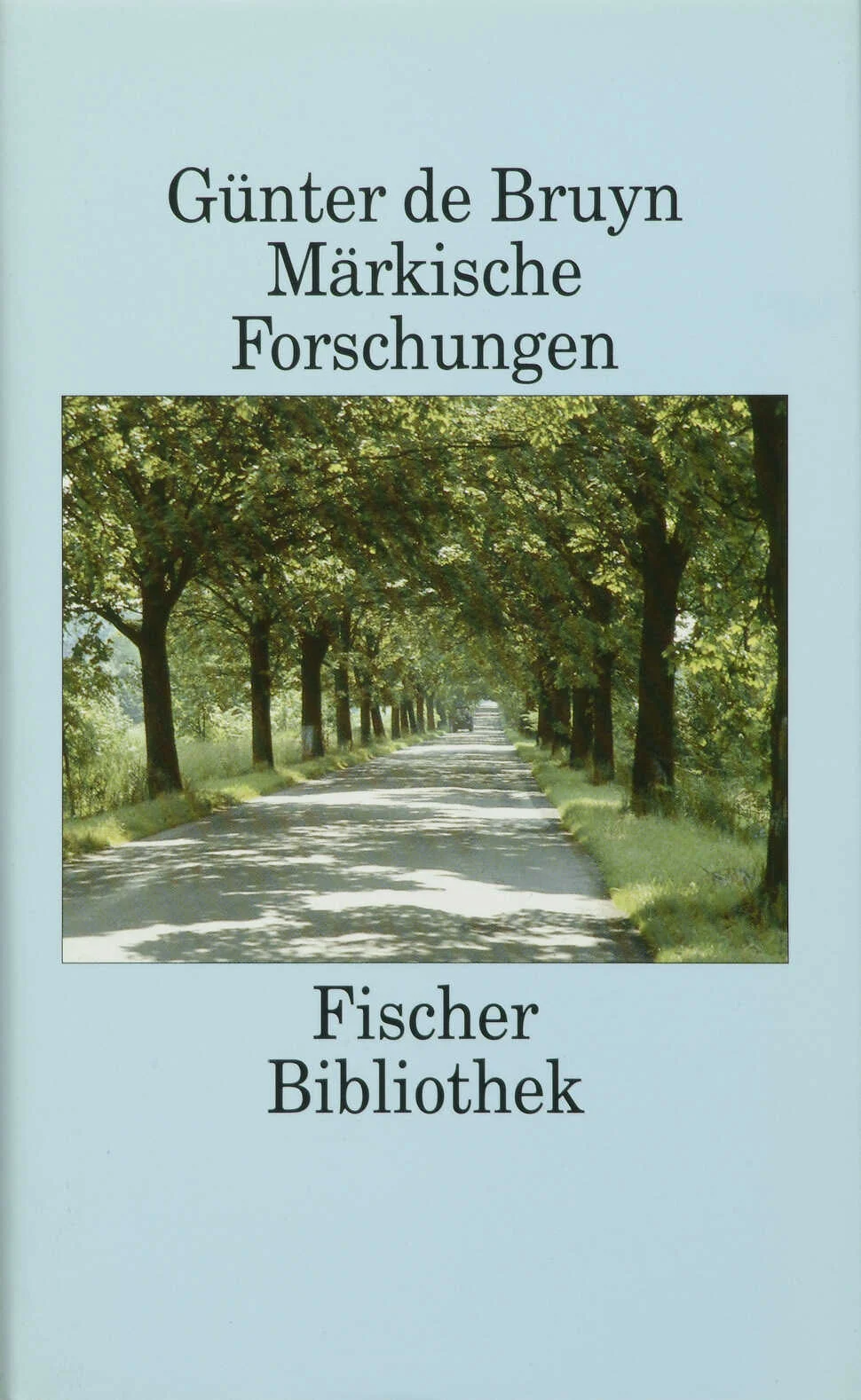 Günter de Bruyns brillante Satire auf den WissenschaftsbetriebProfessor Winfried Menzel hat den 1813 gestorbenen Max Schwedenow wiederentdeckt, ihn als fortschrittlichen Historiker und revolutionären Dichter eingestuft und zur Zentralfigur des märkischen Jakobinertums gemacht. Zufällig trifft er bei einer Ortsbesichtigung den Lehrer Ernst Pötsch, der aus literarischem und persönlichem Interesse seine Privatstudien vorantreibt. Menzel versucht, Pötsch für sein Institut zu gewinnen. Pötsch zögert allerdings, da er in Menzels Buch über Schwedenow eine Vielzahl von Unstimmigkeiten entdeckt …