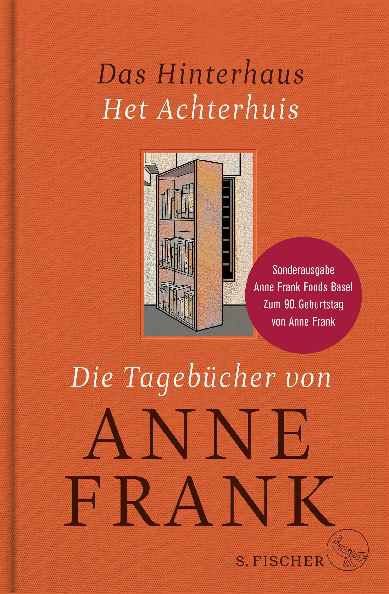 Zum 90. Geburtstagsjahr von Anne Frank erscheinen die zwei Versionen ihrer Tagebücher, zum ersten Mal in der originalen Vollversion alleine in einem Leseband versammelt mit einführenden Texten versehen.Als Version a wird das erste Tagebuch von Anne Frank bezeichnet, das sie ohne Vorentwürfe direkt aufgeschrieben hat. Nachdem Anne im Radio aus London den Aufruf eines niederländischen Ministers gehört hatte, die Leiden unter der deutschen Besatzung zu dokumentieren, um sie nach Kriegsende zu veröffentlichen, arbeitete sie an einer teilweise umgeschriebenen, an einigen Stellen erweiterten, an anderen gekürzten Fassung des Tagebuchs, die als Version b bezeichnet wird. Die vorliegende Ausgabe enthält die einzige vom Anne Frank Fonds autorisierte Fassung der beiden Versionen in der Übersetzung von Mirjam Pressler.»Gestern abend sprach Minister Bolkesteyn am Oranje-Sender darüber daß nach dem Krieg eine Sammlung von Tagebüchern und Briefen von diesem Krieg durchgeführt würde. Natürlich stürmten sie alle direkt auf mein Tagebuch los.  Stell dir mal vor wie interessant es sein würde, wenn ich einen Roman vom Hinterhaus herausgeben würde ...« Anne Frank, 29. März 1944 (Version a)Überblick über die verschiedenen Versionen der Tagebücher:Anne Frank hat zwei fragmentarische Tagebuchversionen hinterlassen: Version a und Version bVersion a ist der ursprüngliche Tagebuchtext von Anne Frank. Version b ist Anne Franks unvollendete Bearbeitung der Tagebuch-Texte, mit der sie eine etwaige Publikation vorbereitet hat. Version b wurde 1986 erstmals publiziert. Seit kurzem wird dieses Fragment als Romanentwurf bezeichnet. Version c war die erste Fassung des Tagebuchs, die Otto Frank nach dem Krieg 1947 veröffentlichte. Otto Frank, der seine gesamte Familie verloren hatte, bereinigte den Text von Stellen, die für ihn das Andenken an seine Familie schmälerten. Die Version c ist seit 1990 nicht mehr lieferbar. Version d ist die so genannte Leseausgabe der Tagebücher, die vom Anne Frank Fonds autorisiert wurde und die Versionen a und b in eine Fassung überführt, so dass die Tagebuchtexte ungekürzt zur Verfügung stehen. Diese Version hat die Version c abgelöst und ist seit 1991 die weltweit verbindliche Grundlage für die Übersetzungen des Tagebuchs in über 80 Sprachen, in über 100 Ländern. Alle Versionen der Tagebücher – außer der Version c – sind in verschiedenen Ausgaben in der Übersetzung von Mirjam Pressler im S. Fischer Verlag lieferbar.