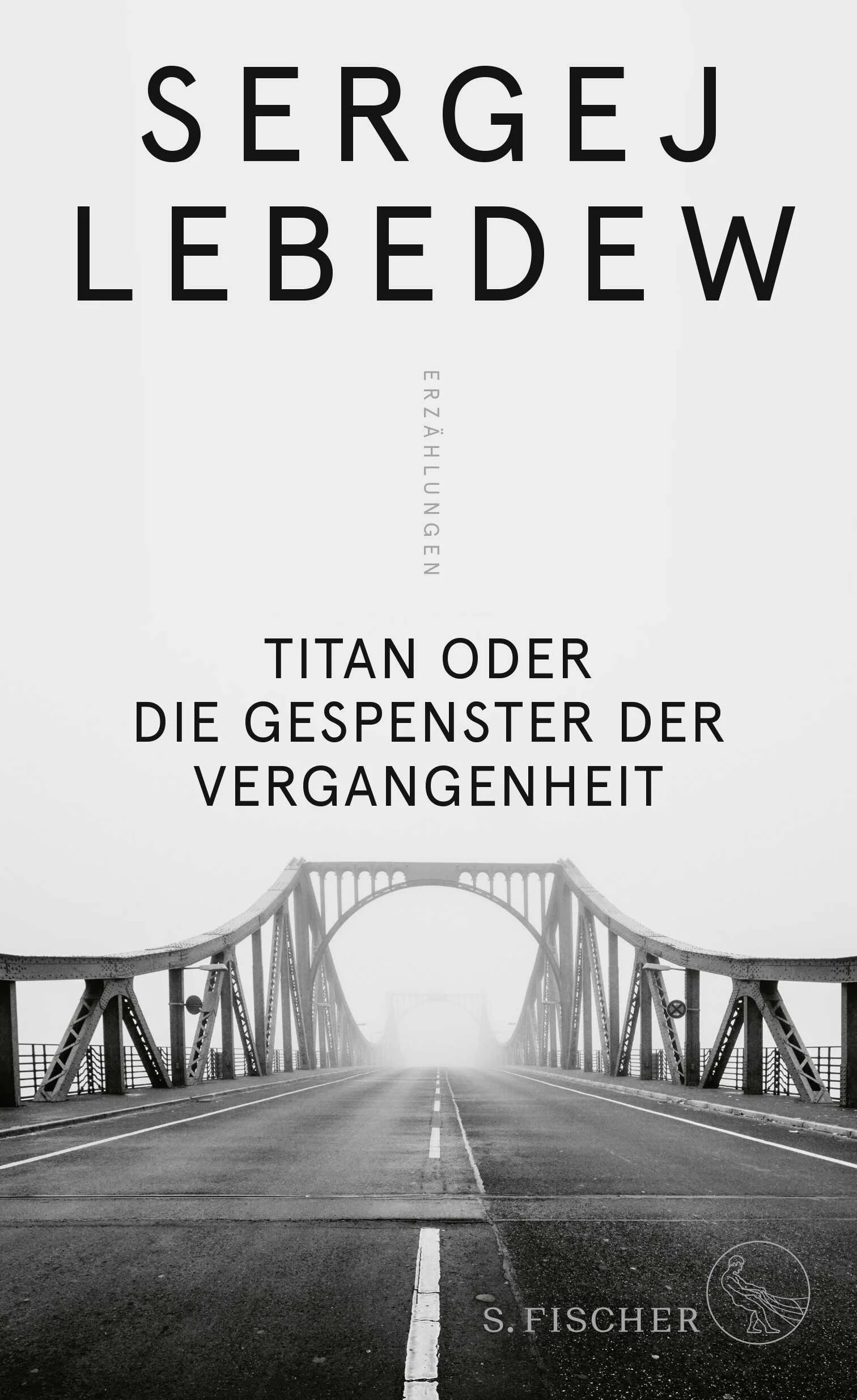 Wenn man sich den Verbrechen der Vergangenheit nicht stellt, kehren sie in Gestalt von Gespenstern wieder. Auch die sowjetische und postsowjetische Zeit erzeugt mit ihren verdrängten Verbrechen fortwährend neue Ungeheuer. Sergej Lebedew folgt in seinen Erzählungen in »Titan« dem vergifteten Erbe der Sowjetunion und seinen unheimlichen Spuren in der Gegenwart: von Tschetschenien bis zur Ukraine, von Katyn bis Berlin. Ein leeres Gebäude oder Gelände, ein Rauschen in der Telefonleitung können dabei zu Auslösern der Erinnerung werden. Obwohl Lebedews Geschichten jeweils für sich stehen, verbindet sie ein gemeinsames Thema, ein gemeinsamer, poetischer Raum. In diesem Raum ziehen die Schatten der Vergangenheit ruhelos umher, und die Toten rufen fortwährend nach Gerechtigkeit.