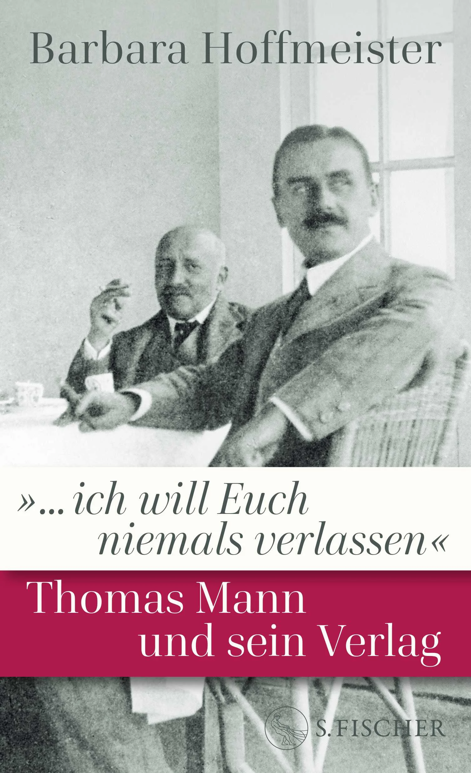 150. Geburtstag Thomas MannAbsolute Freiheit des Künstlers und »abenteuernde Weltkindlichkeit« nahm Thomas Mann zeitlebens für sich in Anspruch, doch mit gleicher Beharrlichkeit erwies er sich als Mann der Kontinuitäten. Eine kurze Geschichte seiner einzigartigen lebenslänglichen Verbundenheit mit Samuel Fischers Verlag erzählt Barbara Hoffmeister. Sie berichtet vom Wechselspiel zwischen Autor und Verleger, von anschwellenden und nicht gekürzten Manuskripten, kriegerischen Bocksgesängen oder der Einübung in die Weimarer Demokratie. Außerdem liest sie die nackten Zahlen, schildert Ängste und Anfechtungen, gemeinsame Erfolge und trennende Zerreißproben in einer schicksalshaften persönlichen Verflechtung noch über die Kindergenerationen und die Exilexistenz von Verlag und Autor auf verschiedenen Kontinenten hinweg.»Unsere Charaktere passten zueinander, und ich habe immer gefühlt, dass ich der geborene Autor für ihn und er mein geborener Verleger war.« Thomas Mann über Samuel Fischer, 1934