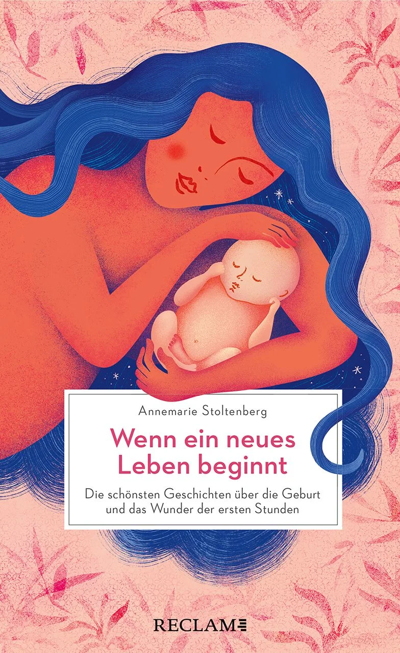 Berührendes zur Geburt Ein hartes Stück Arbeit, das voller Freude in Erinnerung bleibt – das ist die Geburt eines Menschen. Doch jede Geburt, jede Erfahrung des Glücks und des Schmerzes ist individuell. Und genauso unterschiedlich sind die Geschichten, die darüber geschrieben wurden. Die beliebte Autorin und Literaturkritikerin Annemarie Stoltenberg unternimmt einen Streifzug durch die Literatur und wirft einen Blick auf den Moment, wenn aus Menschen Eltern werden. Es geht um die Rolle des Vaters und abenteuerliche Umstände, aber auch um den traurigen Abschied von Sternenkindern. Und immer wieder werden die helfenden Hände erwähnt, die es braucht, um einen Menschen auf die Welt zu holen. Ein warmherziges Lesebuch für Mamas, Papas und alle Großeltern. Mit den bezaubernden Illustrationen von Amarins de Jong ist dieses Buch ein sehr persönliches und stilvolles Geschenk für frischgebackene Eltern. Literarisches zur Geburt: Gedichte, Erzählungen, Briefe und Romanauszüge von Thomas Mann, Sigrid Undset, Matthias Claudius, Stine Pilgaard, Märta Tikkanen, Theodor Fontane, Maxim Gorki, Melissa Da Costa und vielen anderen mehr. Wunderbare Lektüre: Emotionale Texte, zusammengestellt von Autorin und Literaturkritikerin Annemarie Stoltenberg. Hochwertig ausgestattet: Mit zauberhaften Illustrationen von Amarins de Jong. Perfektes Geschenk: Für die werdende Mama, den werdenden Papa, die frischgebackenen Eltern und Großeltern.
