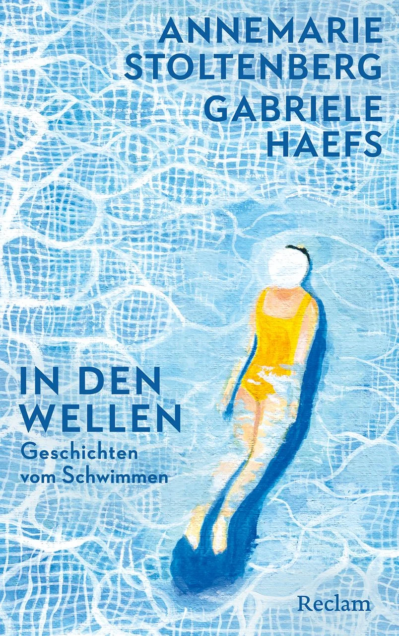 Ein Sommerlesebuch mit wunderschönen Illustrationen In die kühlen Fluten tauchen, schwerelos und frei sein – Schwimmen ist mehr als Bewegung, sondern ein Spiel aus Ein- und Auftauchen, ein Spiegel des Lebens selbst. Die Poesie des Schwimmens hat die Literatur immer wieder inspiriert, sei es in Briefen, Romanen oder Gedichten. Annemarie Stoltenberg und Gabriele Haefs haben die schönsten und aufregendsten Texte aus unterschiedlichen Epochen versammelt: von Friedrich Schiller über Elizabeth von Arnim bis hin zu Ulrike Draesner und Max Aub. Eine unterhaltsame Auswahl, die zusammen mit stimmungsvollen Illustrationen das Schwimmen in seiner ganzen Schönheit und Tiefe feiert. Das perfekte Geschenk für alle, die sich von Wasser und Worten treiben lassen wollen.
