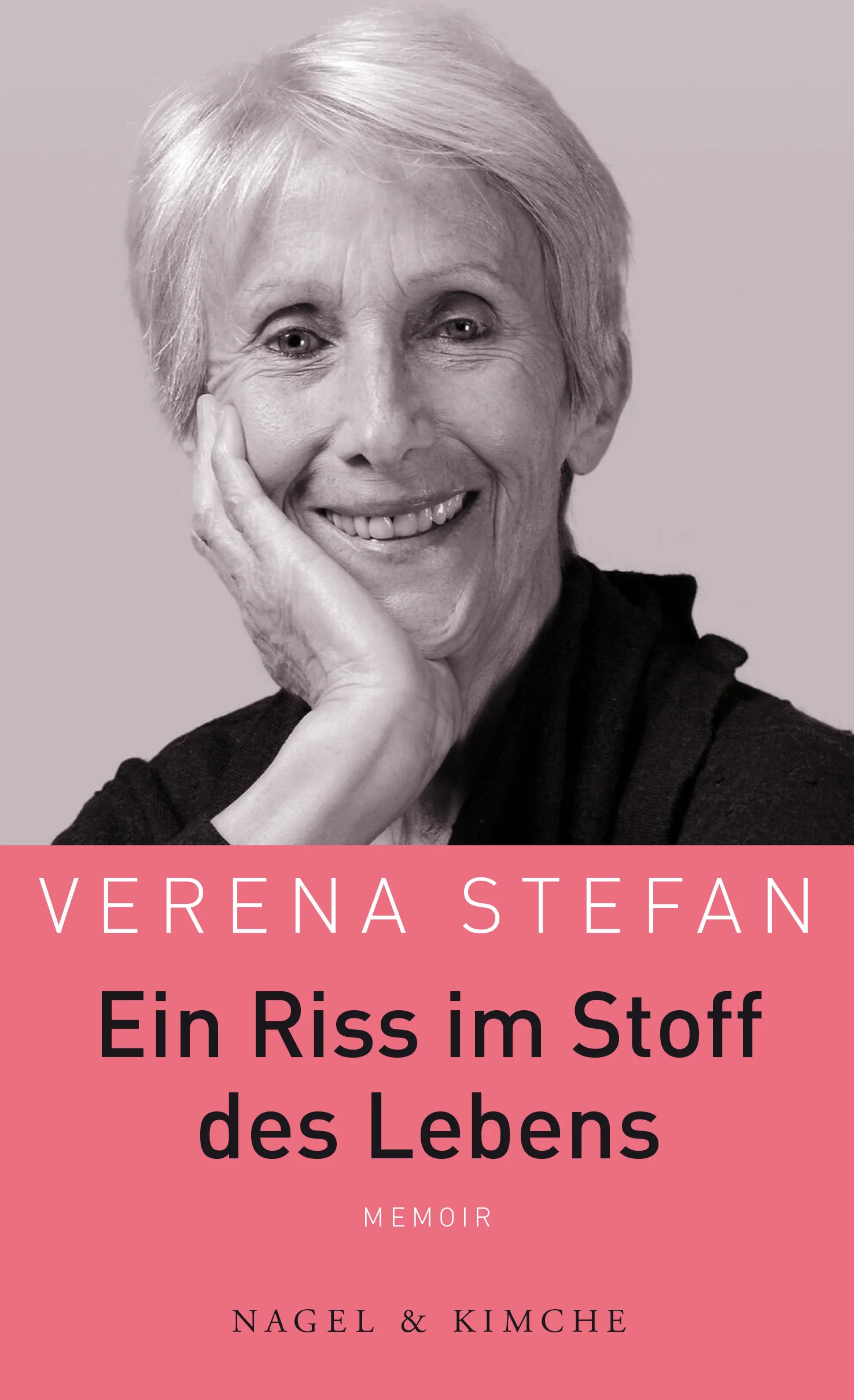 Mit unbestechlicher Ehrlichkeit erzählt Verena Stefan von ihren Erfahrungen, begleitet von Wut und Traurigkeit, aber auch von Liebe und Humor.Vierzehn Jahre lang kämpfte Verena Stefan, nachdem sie 2002 die Diagnose Krebs erhielt. Fast so lange schrieb sie auch über ihre Erfahrungen nicht nur mit der Krankheit, sondern auch als Schweizerin in Kanada, über ihre Beziehung zur Natur und ihr Leben als Autorin, Feministin und Lesbe. Entstanden ist ein literarisches Memoir.Reflexionen auf der physischen, psychologischen und spirituellen Ebene: »Ein Riss im Stoff des Lebens« ist ein literarischer, manchmal sogar lyrischer Text. Mit ihrem letzten Buch spricht Verena Stefan LeserInnen an, die selbst vom Krebs betroffen sind oder andere unterstützen möchten, die mit der Krankheit leben müssen. Sie nimmt auch die sozialen, politischen und philosophischen Komponenten der Erkrankung in den Blick.