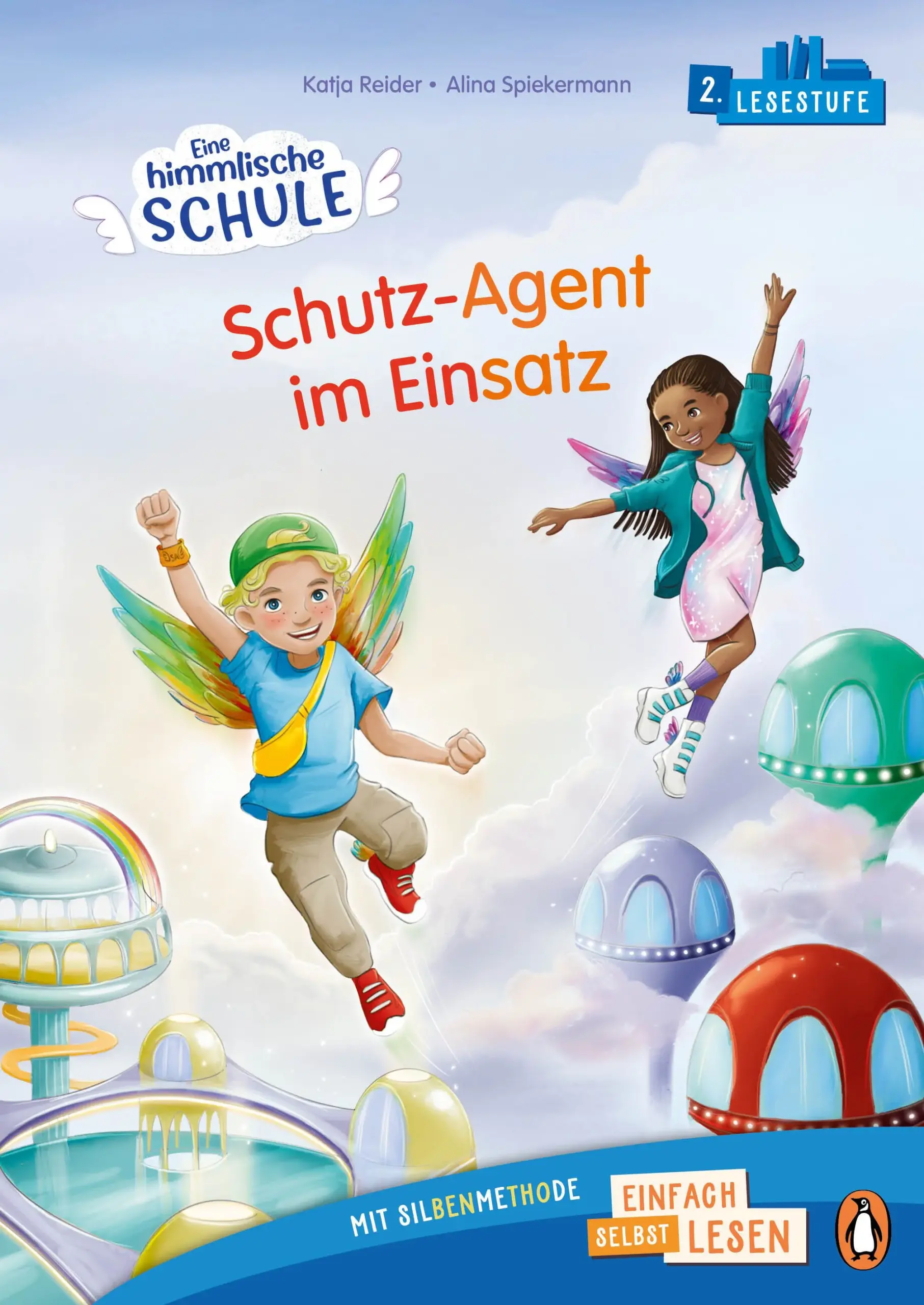 Himmliches Leseabenteuer mit viel SpannungEngel Raffi – Schutz-Agent in spe – ist ziemlich aufgeregt: Die Abschlussprüfungen stehen an. Wäre er doch bloß so cool wie seine Freundin Serafina! In der himmlischen Schule sollen sie Schützlinge erkennen, ihre Fähigkeiten beim Trösten und Mutmachen zeigen und Erste Hilfe leisten. Dann geht’s zum echten Einsatz in die Menschenwelt. Als Raffi ein großes Unglück verhindert, besteht er die Prüfung nicht nur mit Auszeichnung, sondern wird auch als echter Held gefeiert!Ein spannendes Lesevergnügen zum Selberlesen für Kinder ab 6 Jahren Die 2. Lesestufe zum Einfach-selbst-Lesen von Penguin JUNIOR: - Ideal zum ersten Lesenlernen ab der 1. Klasse- Große, gut erfassbare Erstleseschrift- Leichteres Lesen durch unterschiedlich eingefärbte Silben- Text in einfachen Hauptsätzen und Sinnschritten, unterteilt in mehrere Kapitel- Mit Verständnisfragen und Lesequiz