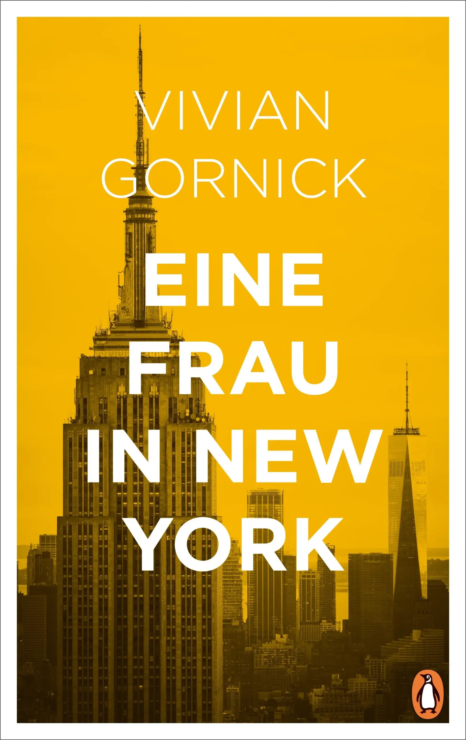 Stadtluft macht Frauen frei!Wir finden zu uns, indem wir anderen begegnen. Vivian Gornick ist eine Suchende, und nichts beruhigt ihr fragendes Herz mehr als ein Fußmarsch durch die schwindelerregenden Straßenschluchten New Yorks. Auf der Suche ist sie nach sich selbst, nach der Frau, die sie sein möchte. Und so sind die alltäglichen Begegnungen ihr Elixier: Aus den Gesprächen auf der Straße erfährt sie von den Schicksalen der anderen und lernt aus deren Überlebenstechniken, sie liebt den Geschmack von Welt auf der Zunge, die Streitbarkeit der Vielfalt und genießt die Wahlfreiheit, die sie als ungebundene Frau in der Stadt hat.»Eine Frau in New York« ist das zutiefst ehrliche Bekenntnis Vivian Gornicks, der Grande Dame der amerikanischen Frauenbewegung, zu einem selbstbestimmten, unkonventionellen Leben, eine mutige Annäherung an das Fremde, eine Ode an wahre Verbundenheit und eine Liebeserklärung an diese kräftezehrende und zugleich so vitalisierende Stadt: New York.