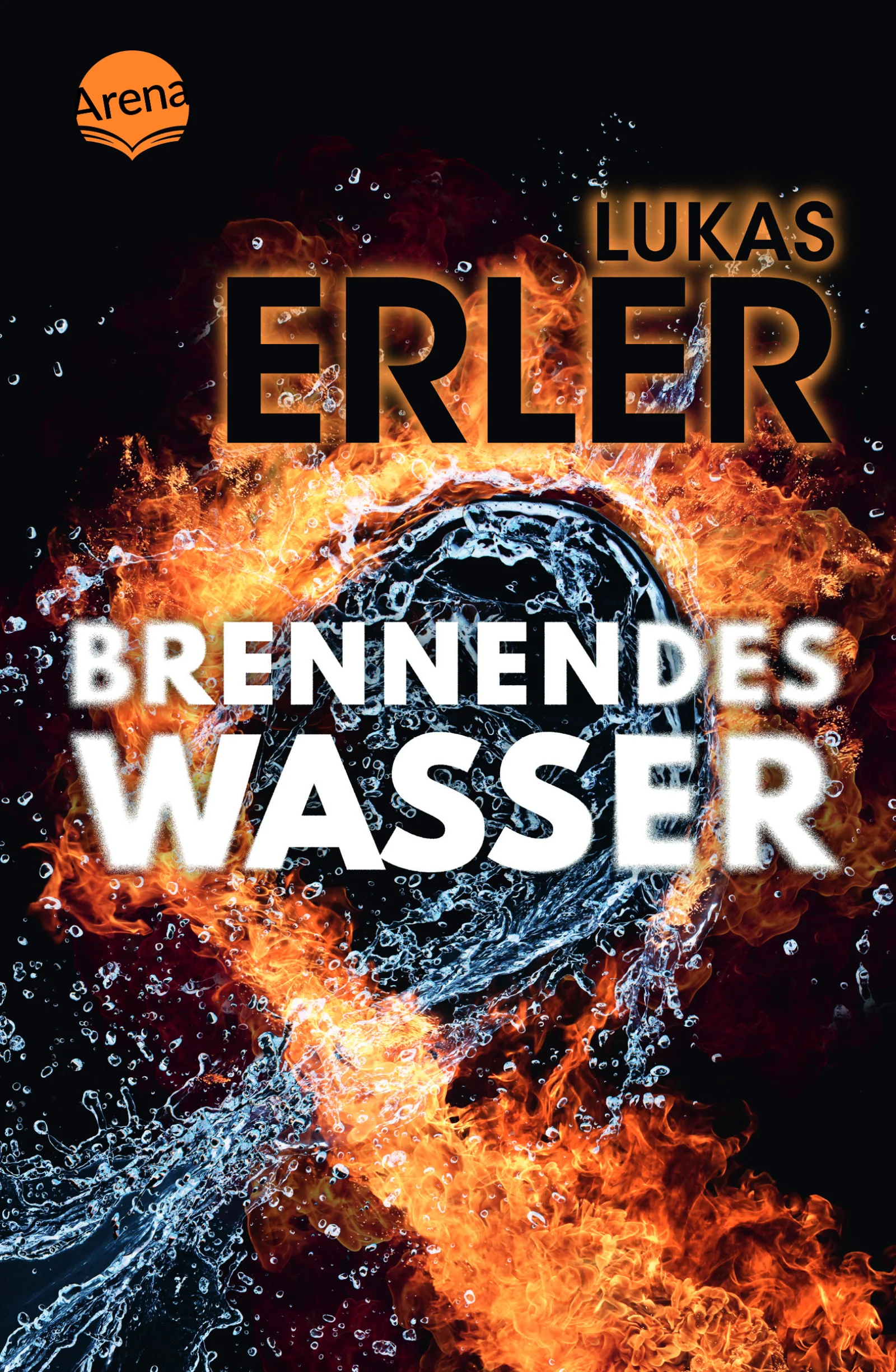 Temporeich erzählt und lückenlos recherchiert spinnt Erfolgsautor Lukas Erler einen Fracking-Thriller um vier Jugendliche, der brandaktuell ist.Josh, Caro und Speedy trauen ihren Augen nicht: Als sie heimlich den alten Matthis in seinem Haus beobachten, sehen sie, wie dort auf einmal Feuer aus dem Wasserhahn schießt - und dann das ganze Haus explodiert. Ein schrecklicher Unfall? Während die drei Freunde in Norddeutschland nicht weiter wissen, sorgt die Explosion in einem kanadischen Energiekonzern für helle Aufregung: Im Gebiet um Matthis’ Haus haben sie Fracking-Probebohrungen angestellt. Die drei Augenzeugen könnten ein Millionengeschäft zum Platzen bringen. Und plötzlich schweben die drei Freunde in Lebensgefahr.Du gerätst in die Schusslinie eines mächtigen Energiekonzerns, der alles tun wird, dich zum Schweigen zu bringen. Wie weit wirst du gehen, um für deine Überzeugungen zu kämpfen? Weitere Titel von Lukas Erler im Arena Verlag:Side Effect