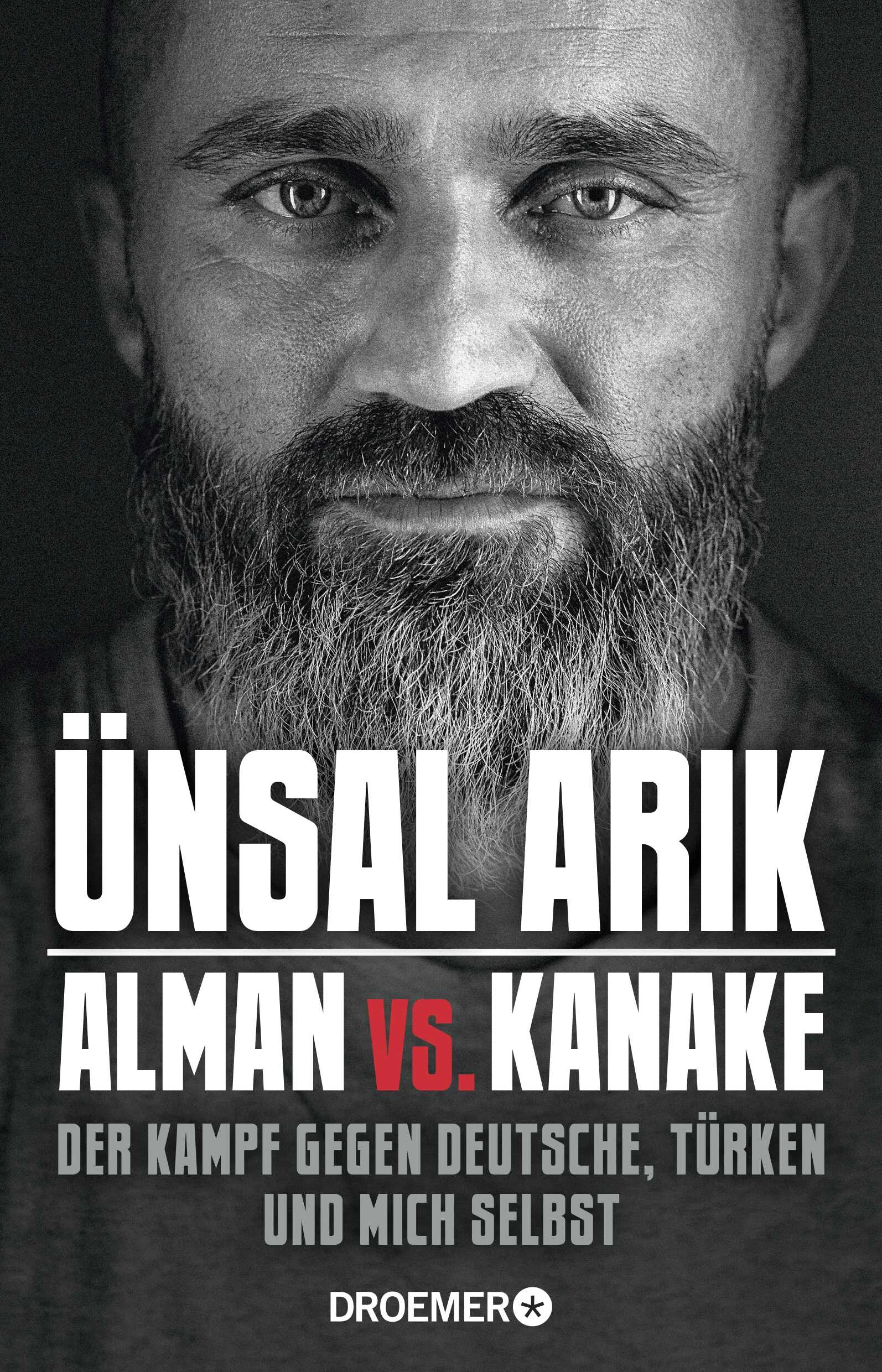 Allein gegen alle und sich selbst: die mitreißende Autobiografie des deutsch-türkischen Profi-Boxers und vehementen Erdoğan-Kritikers Ünsal Arık.Als »Kanake« im Land der »Almans« lebt Ünsal Arık von Anfang an nach der Devise: ganz oder gar nicht. Er versucht sich als Fußballer, IT-Vertriebler und Versicherungsfachmann. Doch sein Glück findet Arık dabei nicht und fällt tief, rutscht sogar in die Obdachlosigkeit ab. Was ihn schließlich vor dem Untergang rettet, ist das Boxen. Er gewinnt reihenweise internationale Titel und begibt sich dabei auf seine bisher härteste Mission: das Engagement gegen die autoritäre Politik des türkischen Präsidenten Erdoğan. Nun erzählt Arık seine ganze Geschichte so, wie er durchs Leben geht. Ohne Kompromisse.Die beeindruckende deutsch-türkische Lebensgeschichte von Box-Star Ünsal ArıkVom Sportler zum politischen Botschafter: Arık ist einer der schärfsten Kritiker von Erdoğans PolitikEin lebenslanger Kampf gegen Rassismus, Anfeindungen und AusgrenzungÜnsal Arık wächst in der bayerischen Provinz auf und ist zerrissen zwischen türkischem Elternhaus und neuer deutscher Heimat. Trotz seiner großen Talente, egal ob auf dem Fußballplatz oder im Vertrieb, scheitern seine Lebensentwürfe immer wieder. Gefangen in einer Spirale aus Misserfolgen und privaten Rückschlägen, kommt Arık schließlich ganz unten an: Drogenabhängigkeit, Kriminalität, Obdachlosigkeit. Es ist am Ende mehr Zufall als Plan, dass er mit dem Boxen anfängt und sich selbst rettet: Mit unermüdlichem Kampfgeist und Härte gegen sich selbst schafft er das Unglaubliche und wird mit 30 Jahren Profiboxer. Und nicht nur das, er erkämpft zahlreiche internationale Titel, darunter den IBF-Intercontinental im Supermittelgewicht.Ich habe vieles aufgegeben, um nicht meine Ziele aufzugeben. – Ünsal ArıkDoch sein wichtigster Gegner steht nicht im Ring, sondern auf der politischen Bühne. Immer wieder setzt Arık politische Statements gegen die Politik des türkischen Staatspräsidenten Erdoğan und wird dafür aufs Heftigste bedroht, auch und gerade von Türken in Deutschland. Doch Arık bleibt standfest und sagt: Nur mit gegenseitigem Respekt kann Integration in Deutschland gelingen. Und so beginnt sein bisher längster Kampf.