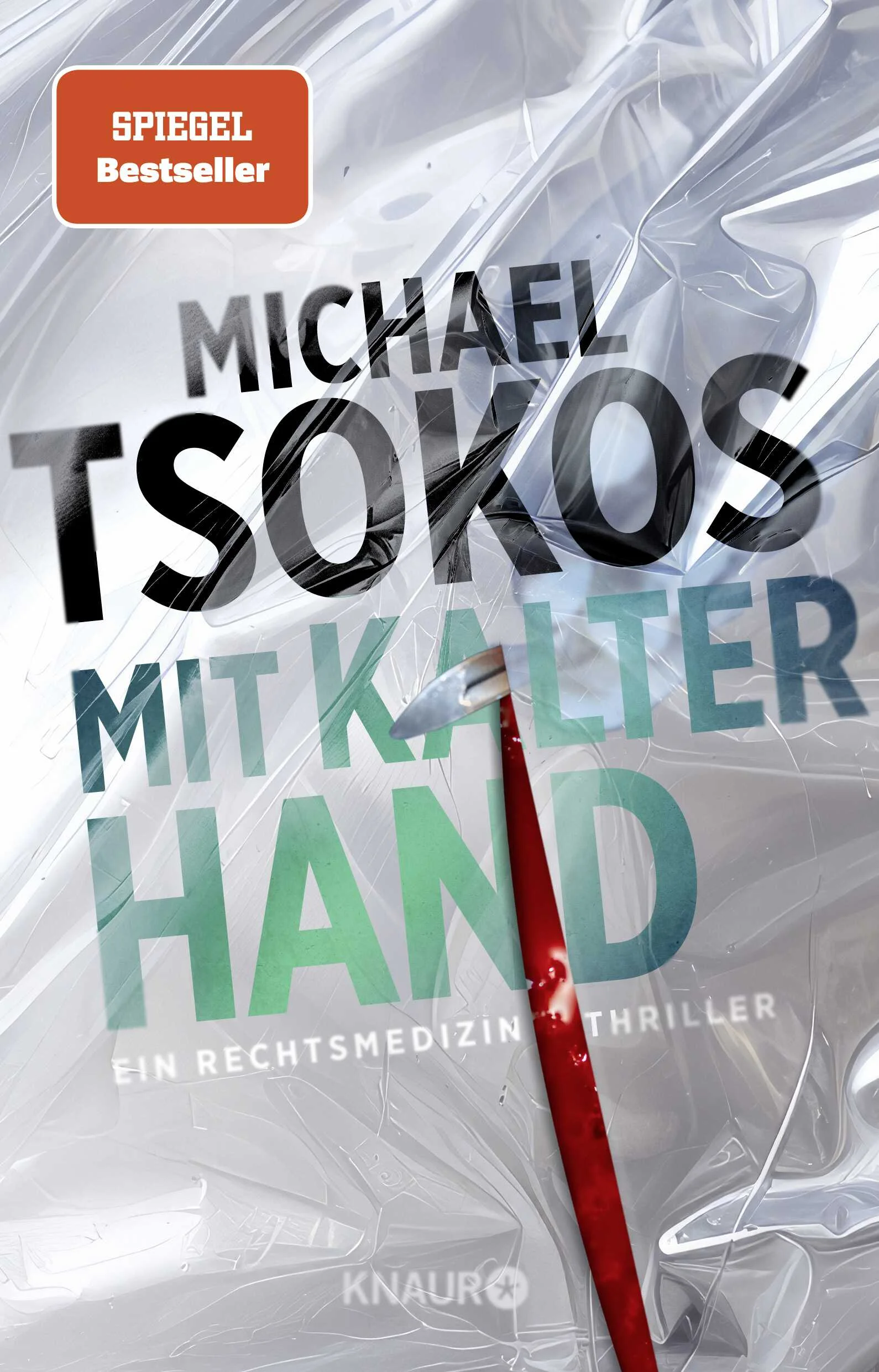 Dr. Sabine Yao und das Team der BKA-Einheit »Extremdelikte« haben es erneut mit bizarren Todesfällen zu tun. Der dritte atemberaubend spannende True-Crime-Bestseller um die Rechtsmedizinerin!Sabine Yao muss diesmal ihre rechtsmedizinische Expertise in der Sonderkommission um Profiler Milan Hasanović einbringen, die die Ermittlungen zum »Pferderipper von Lübars« übernommen hat. Die Befürchtung, dass der brutale Täter früher oder später von Tieren auf Menschen umschwenkt, ist mehr als begründet.Noch von allen unbemerkt, plant ein online-süchtiger Mann in einer schäbigen Pankower Einzimmerwohnung, seine barbarischen Fantasien erneut in die Wirklichkeit umzusetzen. Auf einer Erotik-Plattform für Männer bahnt er eine Verabredung für ein tödliches Rendezvous mit seinem nächsten Opfer an. Zeitgleich werden an verschiedenen Orten über Berlin verteilt Leichenteile gefunden. Sabine Yao muss immer tiefer in die düsteren Gefilde der menschlichen Seele hinabsteigen, um die labyrinthischen Abgründe einer kranken Psyche ergründen zu können ...Beklemmend authentisch: Wie in den Vorgängern »Mit kalter Präzision« und »Mit kaltem Kalkül« sind wir mit Michael Tsokos, dem bekanntesten Rechtsmediziner Deutschlands, mittendrin im nervenaufreibenden Alltag am Seziertisch - ebenso wie in einem komplexen Kriminalfall für das BKA!