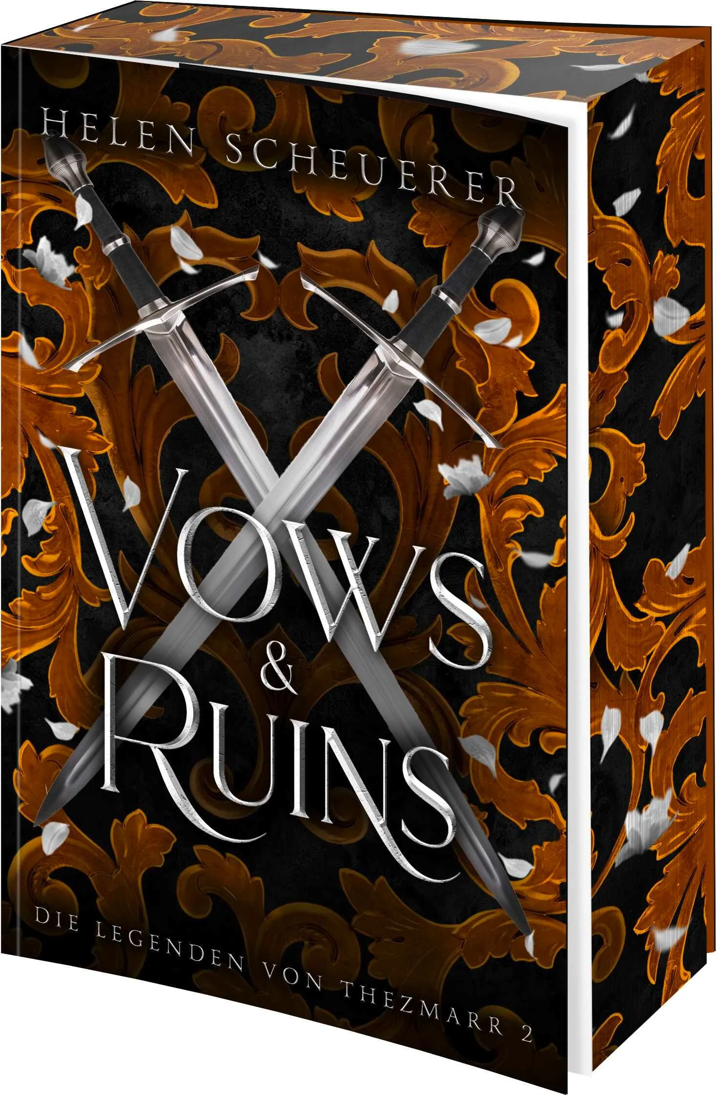 +++ Erstauflage mit wunderschönem Farbschnitt – nur, solange der Vorrat reicht +++Wie stellst du dich der Wahrheit, wenn sie dich alles kosten könnte?»Vows and Ruins« ist der zweite spicy Romantasy Roman der epischen Fantasy-Reihe »Die Legenden von Thezmarr«, die dich in eine Welt voller Magie und Monster entführt.Altheas Welt wird auf den Kopf gestellt, als sie herausfindet, dass sie magische Kräfte hat. Jetzt muss sie nicht nur noch härter trainieren, um eine wahre Kriegerin von Thezmarr zu werden, sie muss sich auch der Wahrheit stellen – über ihre Familie, ihre Magie und das Böse, das die Königreiche zu verschlingen droht.Als Wilder Hawthorne offiziell Altheas Mentor wird, ändert sich alles. Denn er schreckt vor nichts zurück, um sie auf das vorzubereiten, was ihnen bevorsteht. Selbst wenn das bedeutet, sie zu brechen. Während ihr gemeinsamer Weg sie in immer größere Gefahren führt, wächst auch die unleugbare Anziehung zwischen ihnen. Krieg droht, und Althea und Wilder ringen darum, die Welt zu retten – und einander. Können sie siegreich aus dieser Schlacht hervorgehen, oder wird die Dunkelheit sie beide verschlingen?Actionreiche Fantasy Romance mit unerwarteten Plot-TwistsMehr Action, mehr Spannung und mehr Spice: In »Vows and Ruins« hält Helen Scheuerer ein paar echte Überraschungen für dich bereit.Freu dich auf diese pulsbeschleunigenden Tropes:Enemies to LoversFound FamilyForced ProximityTortured HeroTouch her and dieDie epische vierbändige Romantasy erscheint auf Deutsch in folgender Reihenfolge:Blood and SteelVows and Ruins