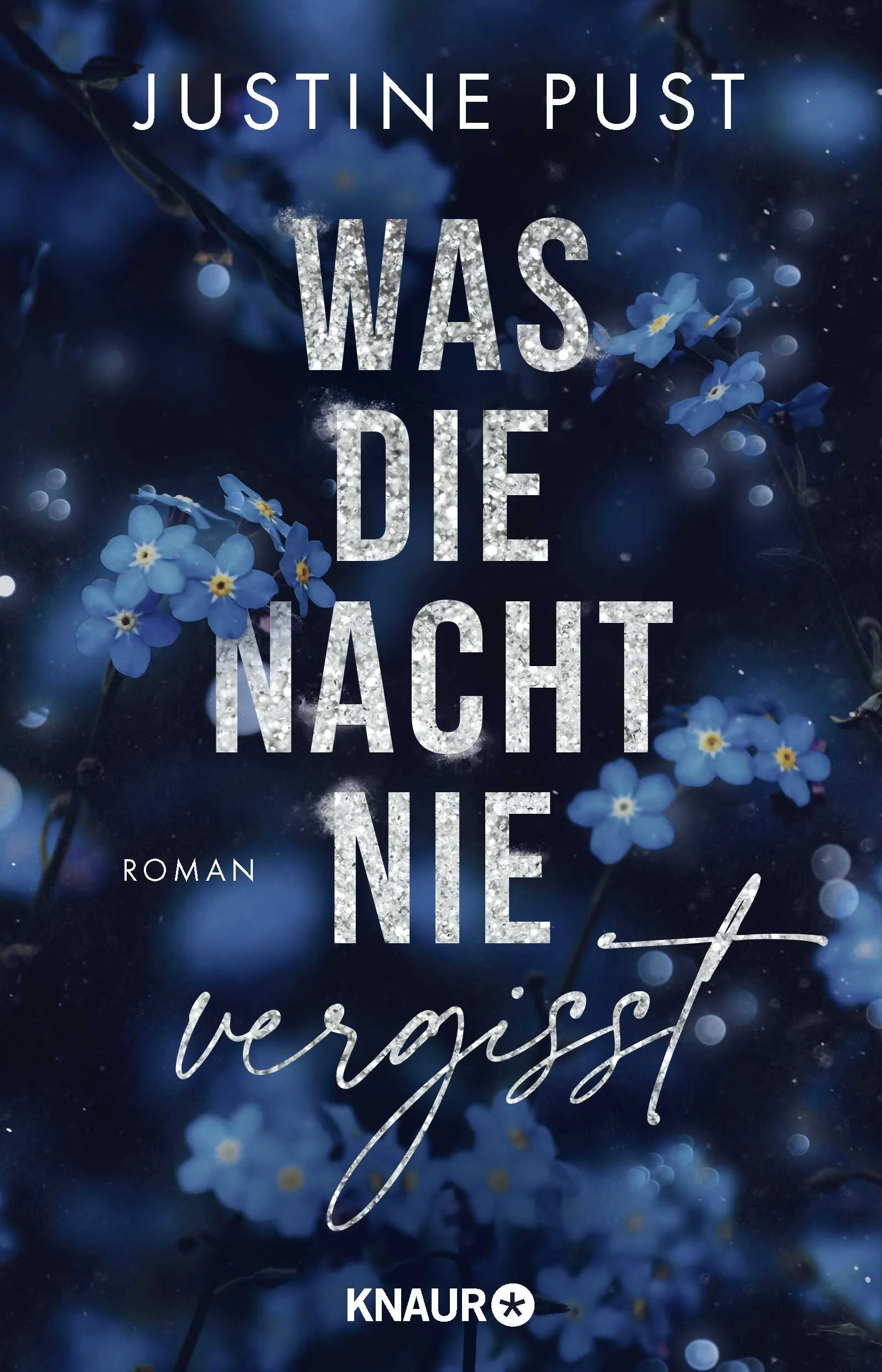 Eine Reality-TV-Show. Zwei Teilnehmende mit einem ganz bestimmten Plan. Eine Liebe, die nicht nur ihre Herzen in höchste Gefahr bringt ...*** MIT CHARAKTERKARTE NUR IN DER ERSTEN AUFLAGE ***In dem New-Adult-Suspense-Roman »Was die Nacht nie vergisst« erzählt Justine Pust von den dunklen Abgründen hinter der schillernden Kulisse einer Reality-TV-Show in Finnland – und von einer Liebe mit hohen Einsätzen.Mona ist eine der Auserwählten für die zweite Staffel der Reality-TV-Show Celebrity Cache. Zusammen mit fünf anderen wird sie in Finnland an einer GPS-Schnitzeljagd teilnehmen, deren gut versteckte Hinweise und Challenges zu 100.000 Euro führen. Aber weder das Geld noch der Ruhm treiben Mona an. Sie will herausfinden, was sich hinter der Kulisse der Reality-Show abspielt, denn ihre Freundin Fine nahm an der ersten Staffel teil und ist seitdem nicht mehr dieselbe. Um die dunklen Machenschaften aufzudecken, ist Mona (fast) jedes Mittel recht. Nur mit Samu rechnet sie nicht, als sie einen Tag vor Drehbeginn nach Helsinki fliegt. Aus einem harmlosen Flirt wird eine heiße Nacht. Dann stellt sich heraus, dass auch Samu an der Show teilnimmt – und um jeden Preis gewinnen will. Wie Mona scheint er eine eigene Mission zu verfolgen …New Adult Suspense rund um ein Spiel mit hohen EinsätzenBei den Challenges werden die Teilnehmenden mit ihren größten Ängsten konfrontiert. Doch das ist nicht die eigentliche Gefahr …Entdecke auch Justine Pusts berührende New-Adult-Liebesromane:With you I dream (Belmont Bay 1)With you I hope (Belmont Bay 2)With you I heal (Belmont Bay 3)Wo die Sterne uns sehen (Die Skyline-Reihe 1)Wo der Regen uns berührt (Die Skyline-Reihe 2)Die Charakterkarte ist nur in der Erstauflage von »Was die Nacht nie vergisst« enthalten. Die Lieferung erfolgt je nach Verfügbarkeit.