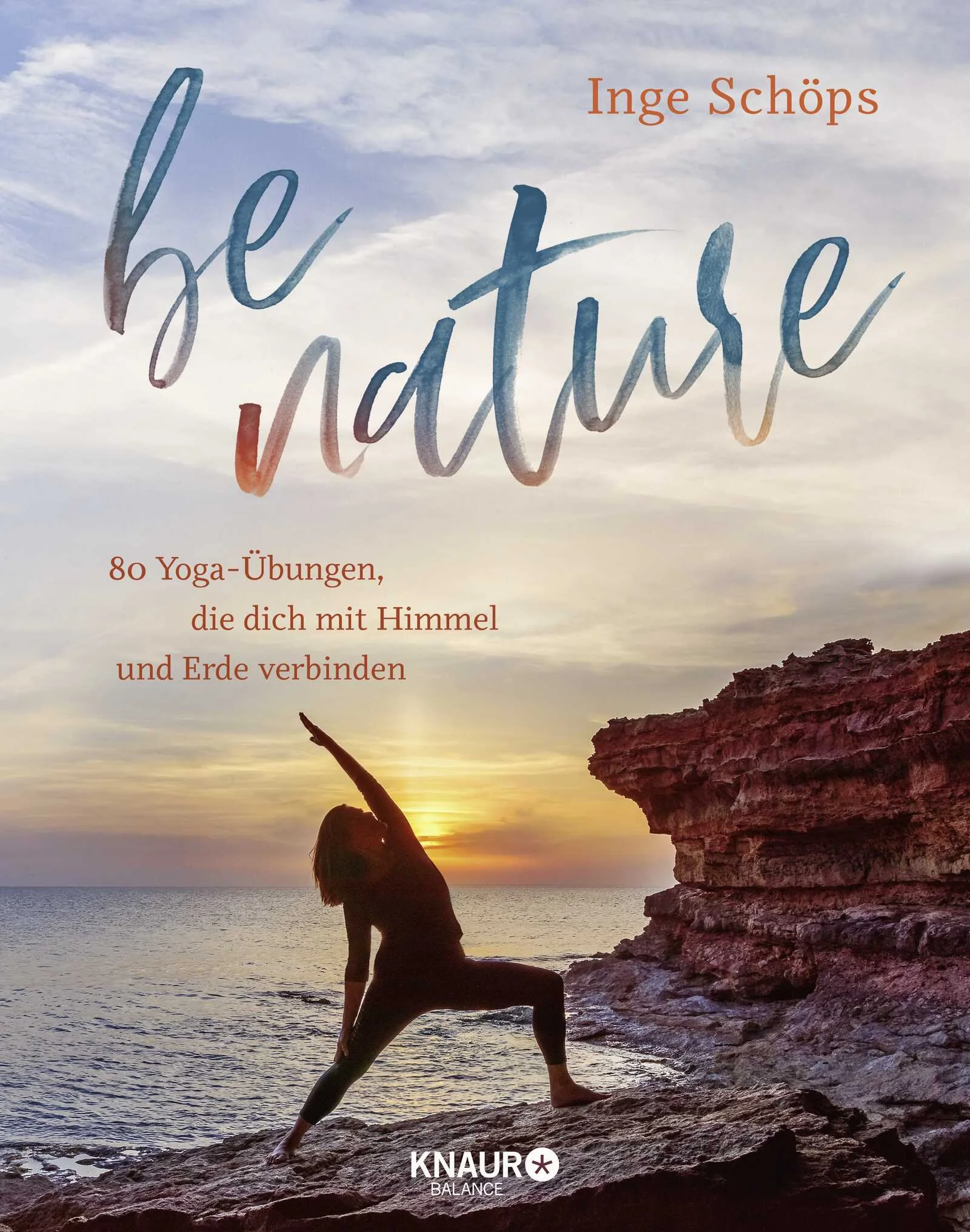 Mit 5-Elemente-Yoga in Einklang mit sich selbst und der Natur kommenIn der Yoga-Philosophie besteht alles in der Natur - inklusive uns selbst - aus fünf Elementen: Erde, Wasser, Feuer, Luft und Raum. Jedem dieser fünf Elemente werden individuelle und einzigartige Eigenschaften und Qualitäten zugesprochen. Zum Beispiel steht das Element Erde unter anderem für Stabilität, Verwurzelung und Sicherheit und Feuer für Durchsetzungsvermögen sowie Begeisterung. Selten leben wir jedoch im vollen Einklang mit der eigenen Natur, oft genug sogar dagegen!Oft wissen wir nichts von den Qualitäten der Elemente und unserer individuellen Zusammenstellung, unserer eigenen Natur. Wir wissen nicht, was wir tun können, um uns in Balance und Harmonie mit uns selbst zu bringen. Hier setzt Yoga-Lehrerin Inge Schöps an und bietet in ihrem Buch gezielte Yoga- und Atem-Übungen sowie Meditationen, um sich mit den Qualitäten der fünf Elemente je nach Bedarf zu verbinden. Dazu gibt es Hintergrundinfos zu den unterschiedlichen Zuordnungen von Körpersystemen, mentalen und emotionalen Konstitutionstypen, basierend auf der Lehre der Elemente. So kann jede*r Dysbalancen in Körper, Geist und Seele selbst ausgleichen und zu innerer Zufriedenheit und persönlicher Balance finden. Ein informatives Yoga-Praxisbuch mit über 200 stimmungsvollen Fotos des Fotografen Dennis Leisdorff, im Zusammenspiel mit der Natur in wunderschöner Gestaltung.