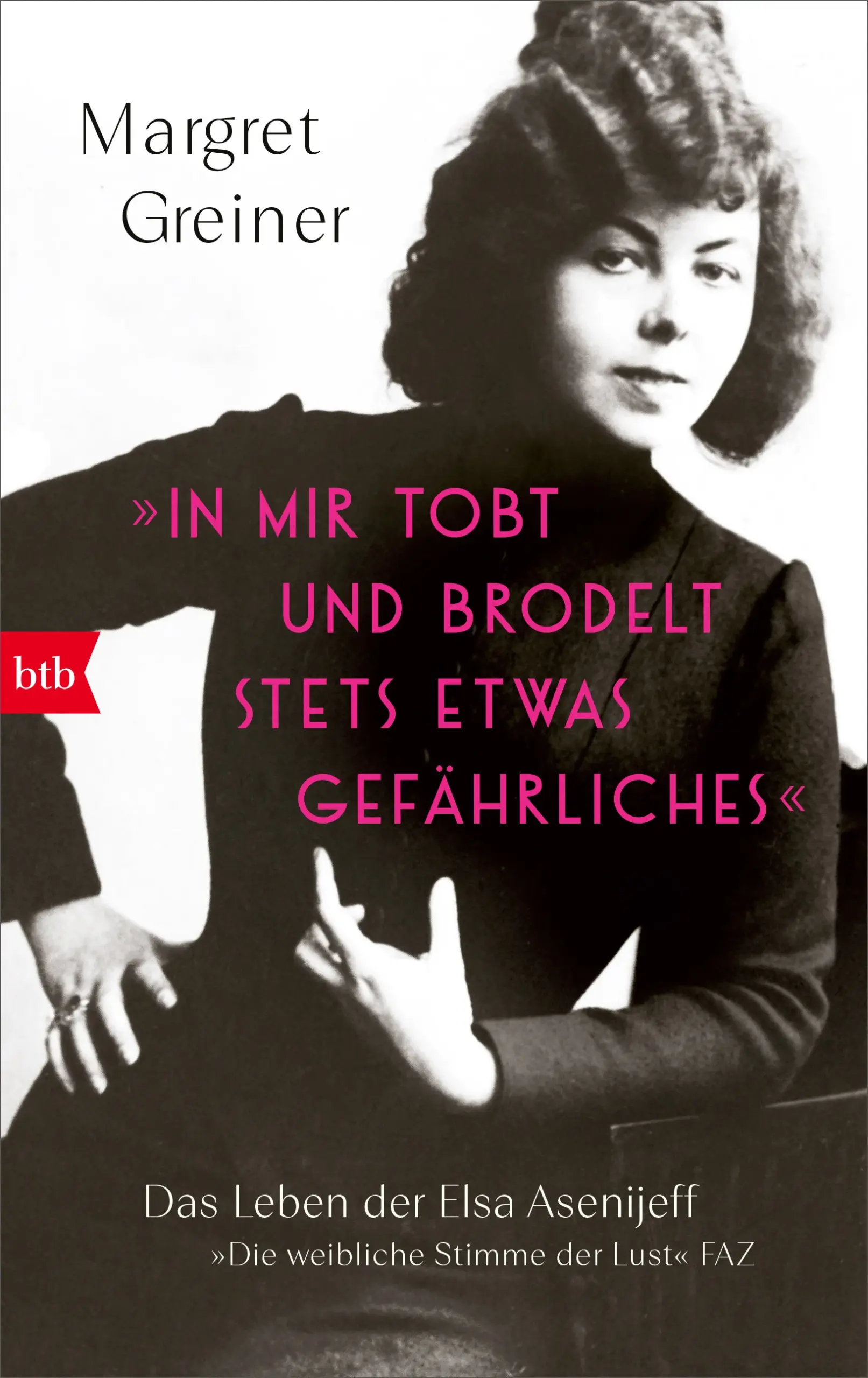 Elsa Asenijeff (1867-1941) stammte aus einer bürgerlichen Wiener Familie. Nach dem Tod des Vaters heiratete sie gezwungenermaßen einen ungeliebten, aber nicht unvermögenden Mann. Mit seiner Unterstützung beginnt sie als eine der ersten Frauen in Leipzig zu studieren: Philosophie und Psychologie. Daneben veröffentlicht sie Gedichte, Essays und Erzählungen. 1897 lernt sie den Künstler Max Klinger kennen – der Beginn einer leidenschaftlichen Beziehung. Das glamouröse Paar steht im Zentrum intellektueller und künstlerischer Zirkel. Asenijeff unterstützt die jungen expressionistischen Schriftsteller, unter ihnen Franz Werfel. Sie selbst feiert literarische Erfolge mit ihren Gedichten und Erzählungen um das Thema der weiblichen Selbstfindung und Selbstschöpfung. Sie fordert die Autonomie weiblichen Begehrens in Erotik und Sexualität. Doch als Max Klinger sie für eine 16-Jährige verließ, geriet sie in wirtschaftliche Not, wurde kurzzeitig verhaftet, als Querulantin, Männerfeindin, Verfasserin anstößiger Bücher an den Pranger gestellt, schließlich entmündigt. Sie verbrachte die letzten zwanzig Lebensjahre bis zu ihrem Tod 1941 in psychiatrischen Kliniken und Versorgungsanstalten. Mit ihrer ersten umfassenden Biografie gelingt es Margret Greiner, Elsa Asenijeff aus der Vergessenheit zu holen. Die Autorin lädt dazu ein, in das aufregende Leben dieser frühen Feministin einzutauchen.