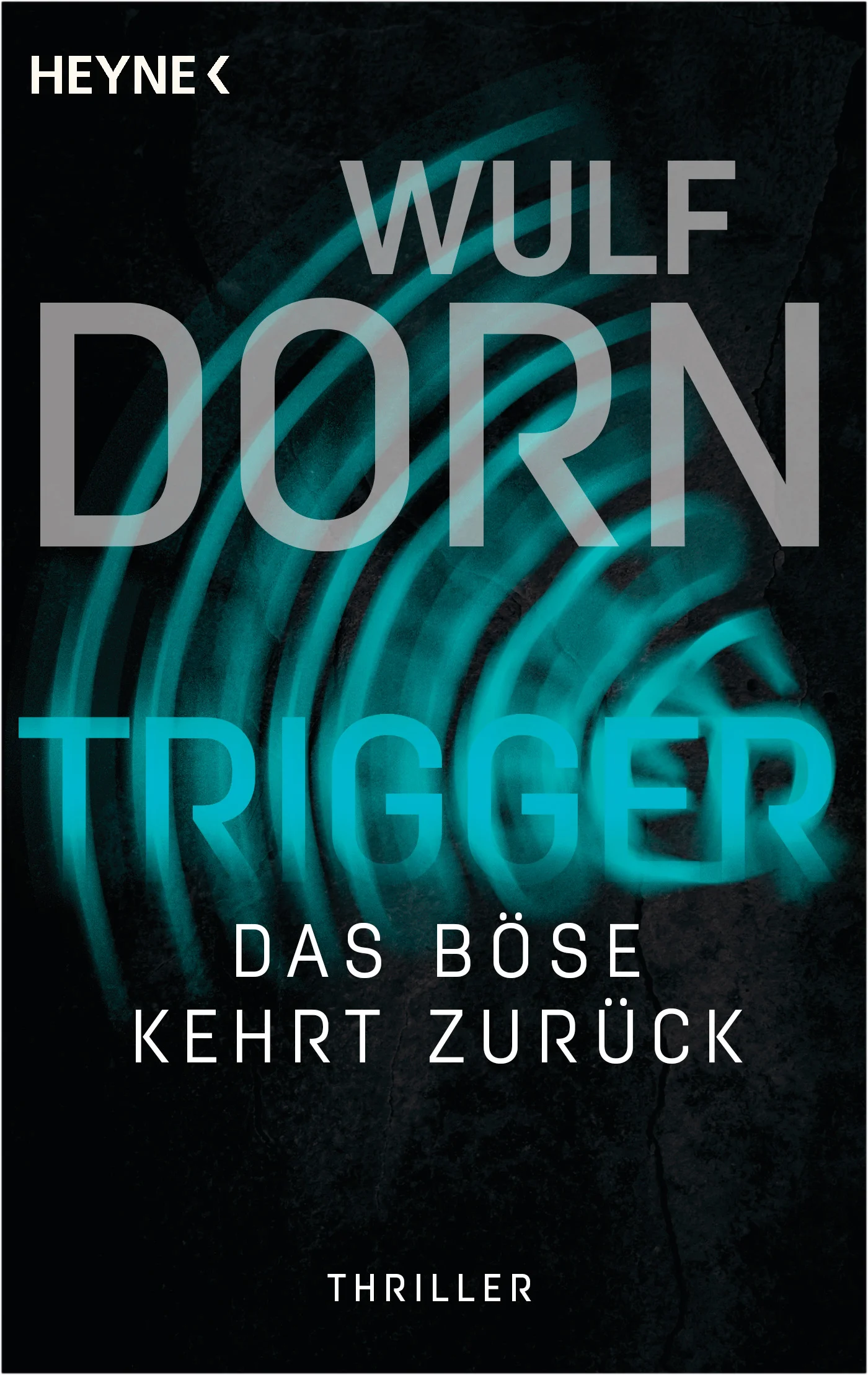 Das Böse kehrt zurückNach der rätselhaften Ermordung seiner Lebensgefährtin ist der Ex-Psychiater Mark Behrendt am Ende. Nur seiner besten Freundin Doreen verdankt er, dass er noch am Leben ist. Doch gerade, als Mark den Albtraum überwunden glaubt, kehrt der mysteriöse Mörder zurück und entführt Doreen. Er stellt Mark ein Ultimatum: Ihm bleiben knapp vier Tage Zeit, ein entsetzliches Verbrechen zu begehen. Wenn er sich weigert oder scheitert, wird Doreen sterben. Mark steht vor einer grausamen Entscheidung, und die Uhr tickt …