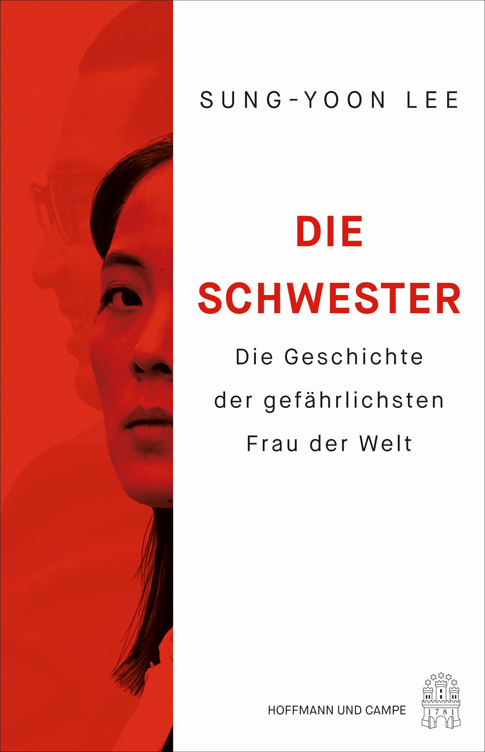 Spätestens als Donald Trump 2019 als erster amtierender US-Präsident nordkoreanischen Boden betrat, fiel der Weltöffentlichkeit eine Frau an der Seite des nordkoreanischen Diktators auf: Kim Jong Uns Schwester und die Person, der er vertraut wie keiner anderen. Sie gibt sich charmant und wird gerne als Hoffnungsträgerin und Friedensbotschafterin gesehen. Dass sie aber vor kaum etwas zurückschreckt, hat sie in den vergangenen Jahren in ihrer Rolle als Chefpropagandistin ihres Bruders vielfach bewiesen. Sung-Yoon Lee enthüllt die Wahrheit über die ebenso schillernde wie skrupellose Schwester des nordkoreanischen Diktators und bietet einen packenden Blick hinter die Kulissen eines der grausamsten Regime der Welt.