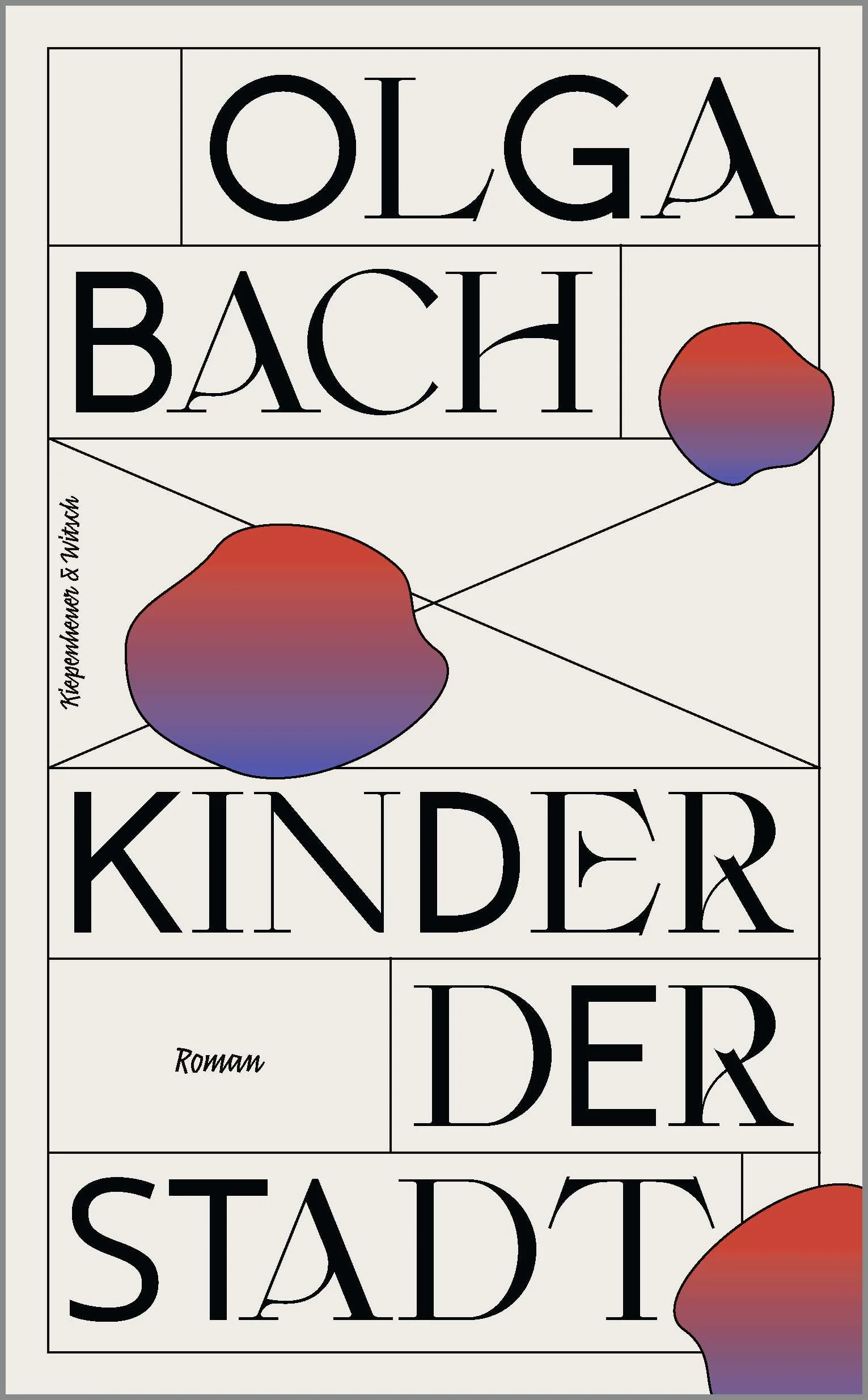 Olga Bach erzählt mit leise durchtriebenem Humor und luzidem Blick von drei ungleichen Freund:innen, die durch das Theater zueinanderfinden, von einem scheinbar simplen Auftrag, der grandios zu scheitern droht, und von der emanzipatorischen Kraft der Kunst.Zur Eröffnung eines Museums sollen der Regisseur Orhan und die Dramatikerin Irina eine Performance entwickeln, in der sie sich mit den vielfältigen Identitäten der Berliner Nachwende-Generation auseinandersetzen. Schnell getan, gut bezahlt, denken sie sich. Da die Museumsleitung »Ost-Biografien« vertreten sehen will, bitten sie ihre Freundin Maria, mitzumachen. Als Jugendliche lernten sie sich am Theater kennen, durchstreiften die sich rasant wandelnde Stadt und realisierten erste gemeinsame Projekte – bis zu einer Auftragsarbeit vor sieben Jahren, die alles veränderte.Beim Schreiben der Texte versucht Irina nun zu verstehen, was damals geschehen ist, zu ordnen und zusammenzuhalten, was ihr in der Gegenwart zu entgleiten droht. Denn während die Eröffnung aufgrund der Pandemie immer wieder verschoben wird, die Museumsleitung mehr und mehr inhaltliche »Vorschläge« macht und ihr exzentrischer Vater das Gedächtnis verliert, bringt die Auseinandersetzung mit der Vergangenheit lang unterdrückte Konflikte ans Licht.