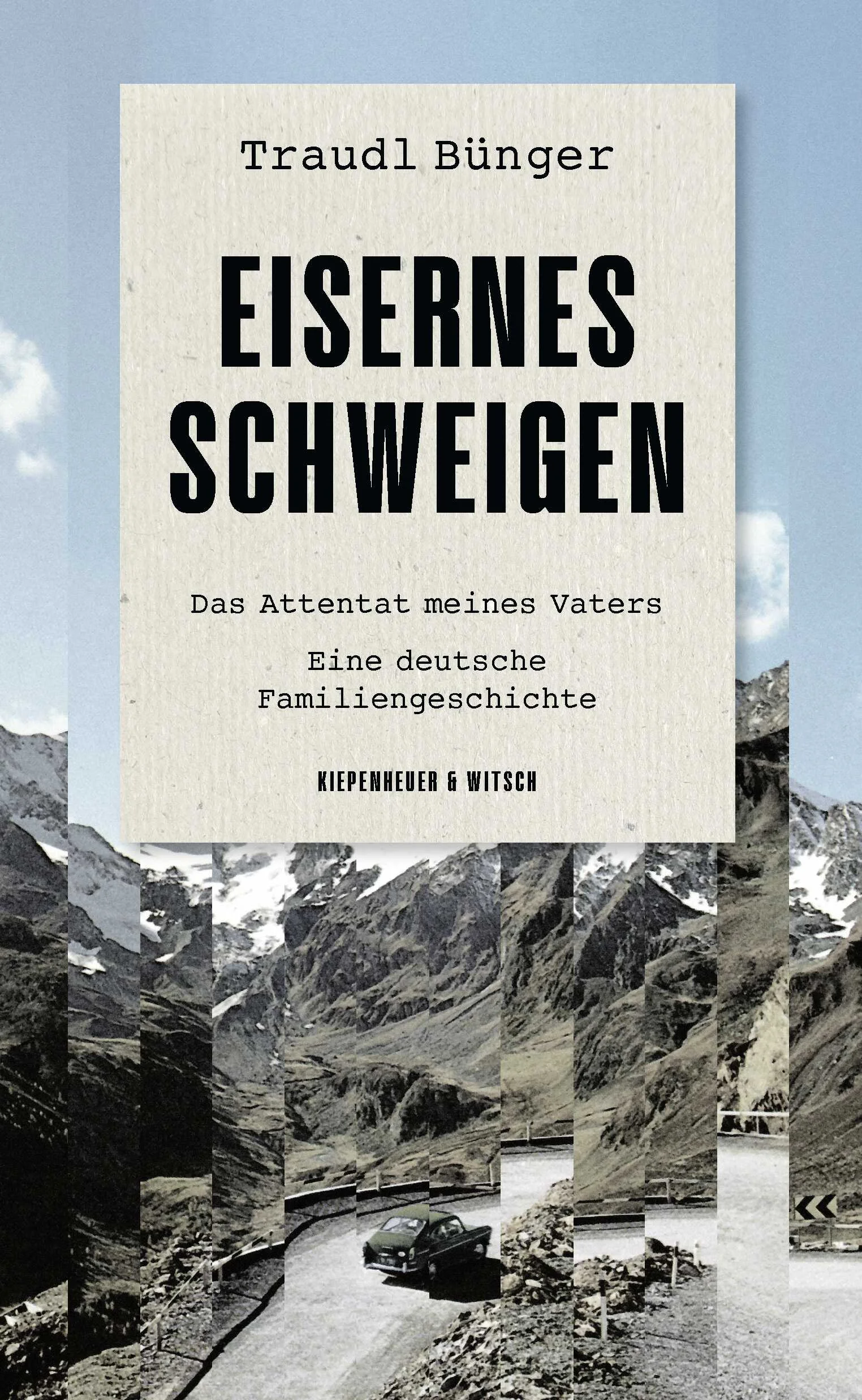 Wie ist es, herauszufinden, dass der Vater ein Attentäter war? Traudl Bünger kannte ihren Vater als einen fürsorglichen Mann, auf den sie sich stets verlassen konnte, der aber auch rigide Meinungen hatte. Schon als Kind wusste sie, dass ihn ein Geheimnis umgab, über das er stets eisern schwieg. Nach seinem plötzlichen Tod beginnt sie, dieses Geheimnis zu lüften – und wird in die frühen Sechzigerjahre katapultiert.Deutschland ist frisch durch die Mauer geteilt, Bundeskanzler Konrad Adenauer will die BRD als verlässlichen internationalen Partner etablieren. Da flammt ein Konflikt auf, der die junge BRD emotionalisiert und in dem auch Traudl Büngers Vater tatkräftig mitmischt. Im Herbst 1962 fährt er mit Gesinnungsgenossen nach Italien. Ziel der Mission: Völkerrechtsverletzungen an »Volksdeutschen« in Südtirol brandmarken. Das Mittel: Sprengstoff. Das Ergebnis: Ein Toter und zahlreiche Verletzte.  Was hat ihren Vater im Alter von 27 Jahren zu dieser Tat verleitet? Was für ein Mensch war er? Traudl Büngers Recherchen führen sie in zahlreiche Archive und in drei Länder. Sie beginnt, mit Angehörigen über das damalige Geschehen zu sprechen. Dabei blickt sie nicht nur in die Abgründe ihrer Familiengeschichte. Sie führt uns auch tief in die Historie der Bundesrepublik, des Kalten Krieges und seiner Propagandaschlachten. »Eisernes Schweigen« zeigt ein junges Land, das sich neu positionieren muss und dabei die Schatten seiner Vergangenheit konsequent übersieht – bis heute. 
