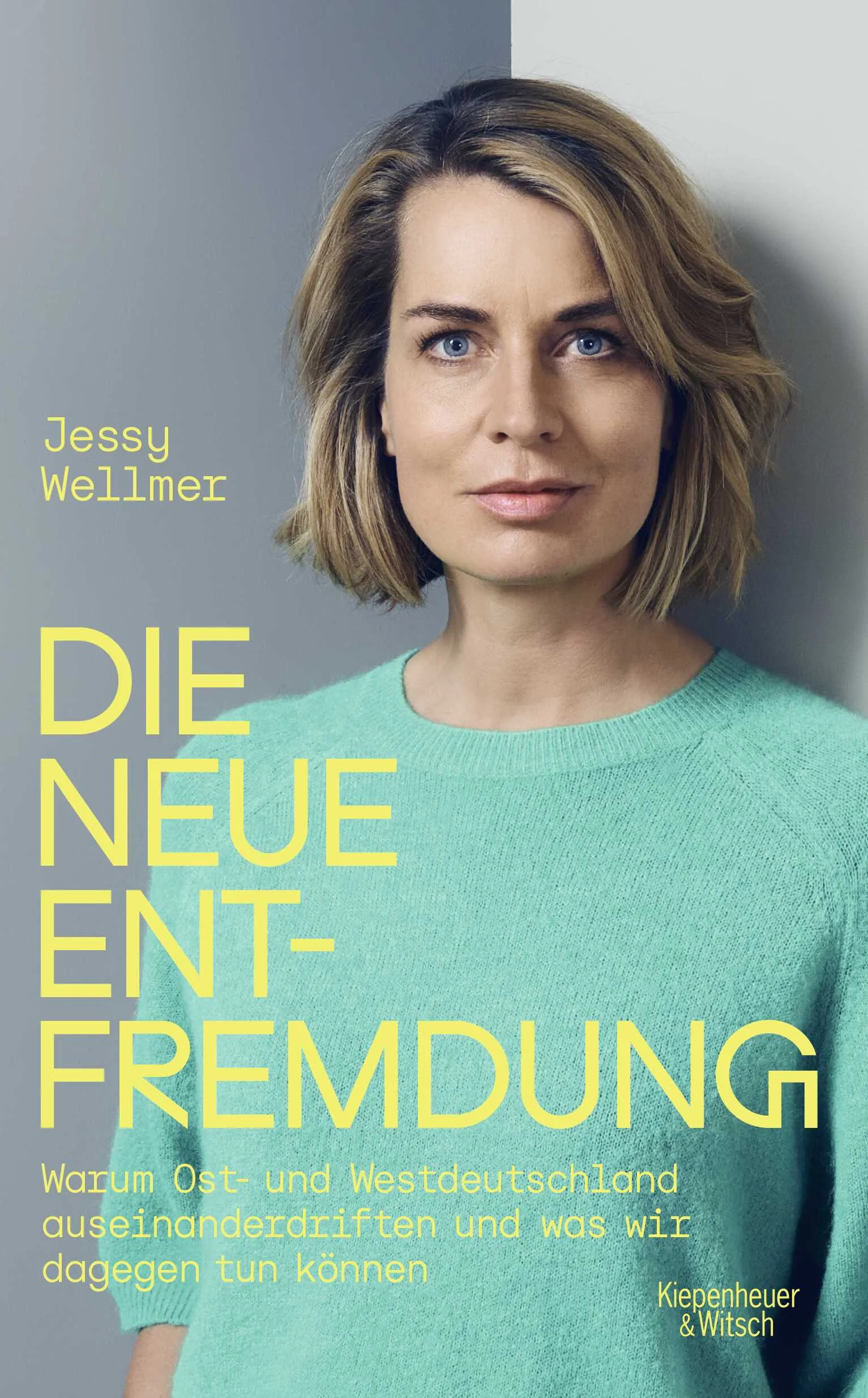 Vor mehr als 30 Jahren wurde Deutschland wiedervereinigt, doch seit dem Ukrainekrieg erlebt das Land beim Zusammenwachsen einen deutlichen Rückschritt. TV-Moderatorin Jessy Wellmer, die sich in Ost wie West zu Hause fühlt, spürt dem tiefen Riss nach – und macht sich auf die Suche nach einem Weg, wie die deutsche Vereinigung doch noch glücken könnte.Jessy Wellmer ist 1979 in Güstrow in Mecklenburg geboren. Sie war neun Jahre alt, als die Mauer fiel. Heute ist sie bekannt als Moderatorin der »Sportschau« sowie diverser politischer Formate der ARD. Seit dem Studium in Berlin ist sie viel im ganzen Land unterwegs. Im Westen wird sie gefragt, was mit den Ossis los ist. Ostdeutsche wollen von ihr wissen, wie der Westen tickt. Diese Vermittlerinnenrolle ist eines ihrer Lebensthemen.Seit dem Angriff Russlands auf die Ukraine sieht sie mit Sorge, dass sich viele im Osten radikalisieren und dass dort das Gefühl zunimmt, nicht viel gemein zu haben mit den Westdeutschen. Umgekehrt beobachtet sie, dass viele Westdeutsche die »Ostler« vor allem als Störfaktor wahrnehmen. Warum ist das so? Was ist schiefgegangen? Und vor allem: Wie kommen wir da wieder raus?Wellmer gibt keine einfachen Antworten. Sie sieht genau hin und nimmt die unterschiedlichen Geschichten und Erzählungen ernst. Die Zeit der DDR und die Phase der Wiedervereinigung sind für sie Teil der gemeinsamen Geschichte Deutschlands.