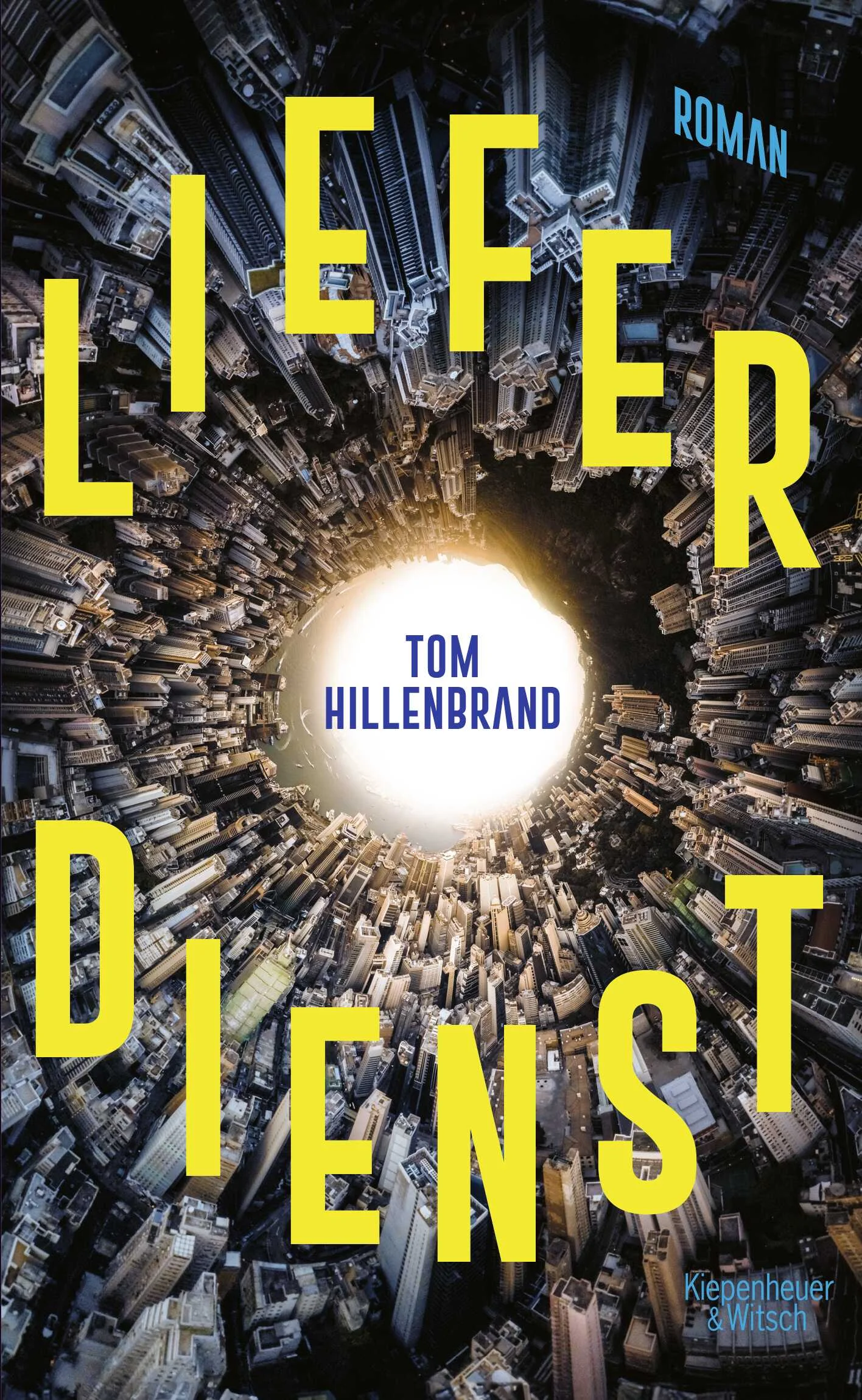 Lieferdienste bringen dir alles, was du willst – und das binnen Minuten. Doch ein Geschäft machen nur Zusteller, die besonders schnell und besonders skrupellos sind. Tom Hillenbrands brillanter neuer Thriller erzählt von einer Welt, in der Kuriere bis an die Zähne bewaffnet sind – und Lieferdienste mehr Macht haben, als wir uns vorstellen können.Neu-Berlin, irgendwann in der Zukunft: Arkadis Arbeitgeber Rio ist darauf spezialisiert, Bestellungen per 3D-Drucker herzustellen und unverzüglich auszuliefern. Der Druck ist enorm: Sobald etwas geordert wird, egal ob Spielekonsole oder Zahnpasta, beginnt ein gnadenloser Wettlauf aller Lieferdienste um die schnellste Zustellung.Die Fußsoldaten dieses brutalen Wettbewerbs sind sogenannte Bringer. Auf Hoverboards sausen Arkadi und andere Kuriere durch die Stadt und versuchen, die Konkurrenz mit allen Mitteln auszustechen. Eines Tages bittet ihn ein Kollege, einen Auftrag für ihn zu übernehmen. Kaum hat Arkadi die Lieferung übernommen, muss er mitansehen, wie sein Kollege stirbt. Der junge Kurier gerät in einen Strudel von Ereignissen, aus dem er sich kaum mehr befreien kann: Arkadi soll seltsame Sonderaufträge ausführen und seine Chefetage interessiert sich plötzlich sehr für ihn. Kann er die mysteriösen Lieferungen zustellen, bevor ihn die Marketing-Drohnen der Konkurrenz aus der Luft holen?