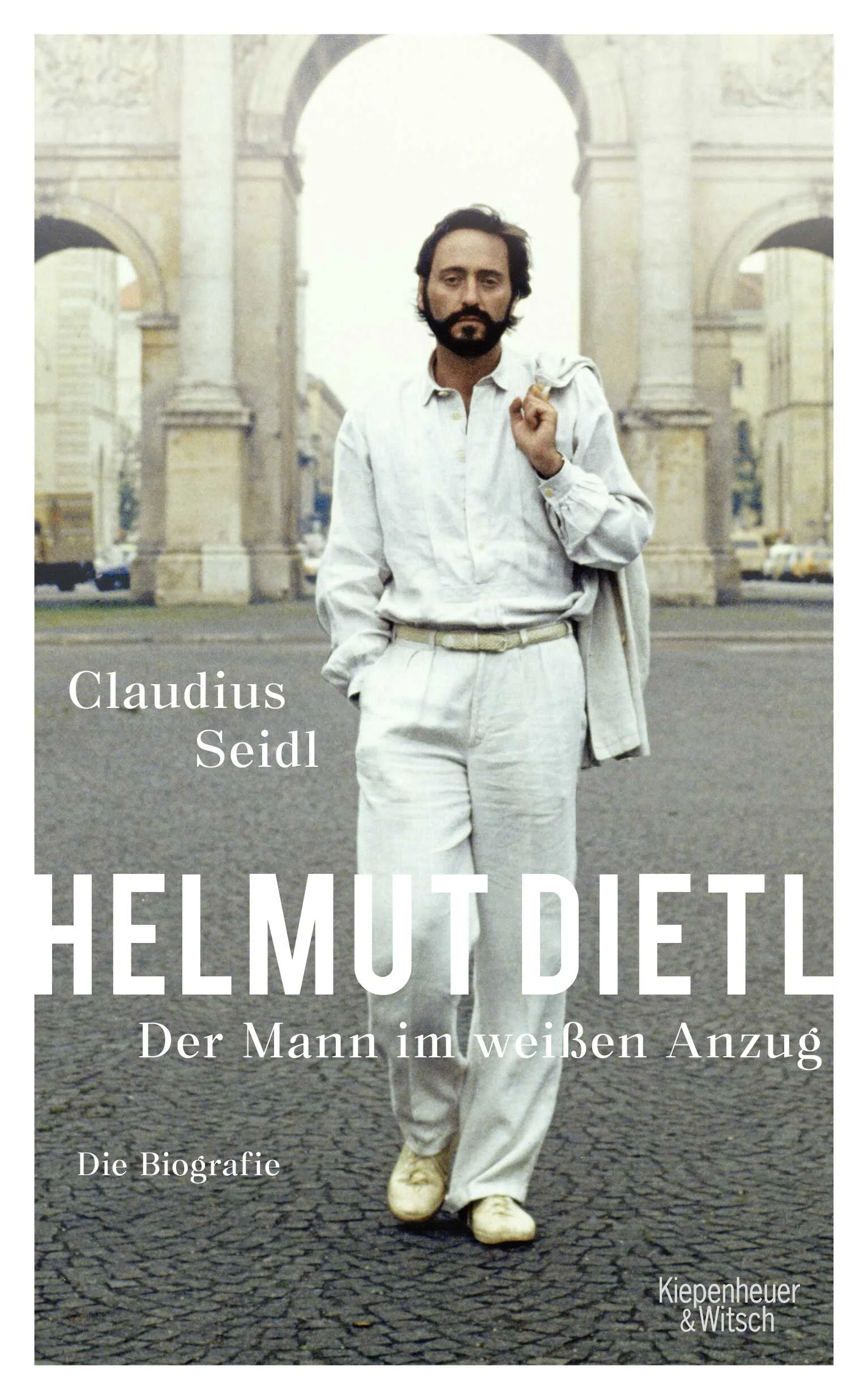 Claudius Seidls Biografie über Helmut Dietl: zugleich ein Künstlerportrait, ein Zeitportrait und ein Münchner Stadtportrait.Als Helmut Dietl im Mai 2014 kurz vor seinem Tod bei der Deutschen Filmakademie für sein Lebenswerk geehrt wurde, verbeugten sich seine Kolleginnen und Kollegen vor einem künstlerischen Werk voller unvergesslicher Meisterwerke: die 