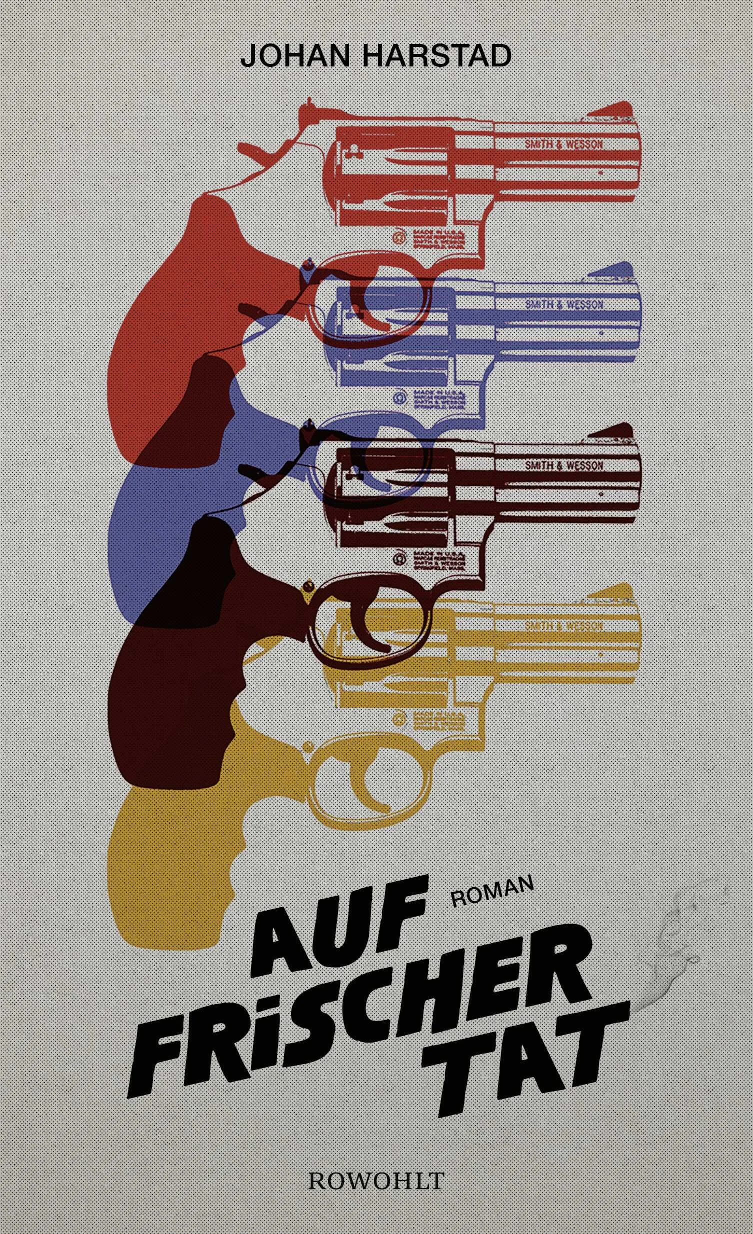 Frode Brandeggen, ambitionierter Schriftsteller, von dessen zweitausendseitigem Debüt leider weniger Exemplare verkauft wurden, als der Mensch Finger hat, wendet sich enttäuscht von der Avantgardeliteratur ab und beschließt, fortan Kriminalromane für Leute zu schreiben, die Krimis lieben, aber das Lesen hassen. Seine Geschichten um den genialen Ermittler Frisch sind daher ausgesprochen kurz, einmal reichen dem Meisterdetektiv vier Wörter, um einen Fall zu lösen. Denn Frisch hat die Gabe, immer rechtzeitig zur Stelle zu sein, wenn ein Verbrechen begangen wird. Im Anschluss an die fünfzehn Minikrimis um den Blitzdetektiv erkundet Bruno Aigner, (fiktiver) Literaturwissenschaftler aus Dresden und Brandeggen in Freundschaft verbunden, voller Enthusiasmus für Frisch und seinen Schöpfer wort- und fußnotenreich dessen Werk. Johan Harstads neuer Roman ist ein großes parodistisches Spiel, das in der lächerlichen Überspitzung ganz ernsthafte Fragen zu Literatur und Literaturbetrieb stellt. Und dabei ist «Auf frischer Tat» vor allem eins: ein großes Lesevergnügen.