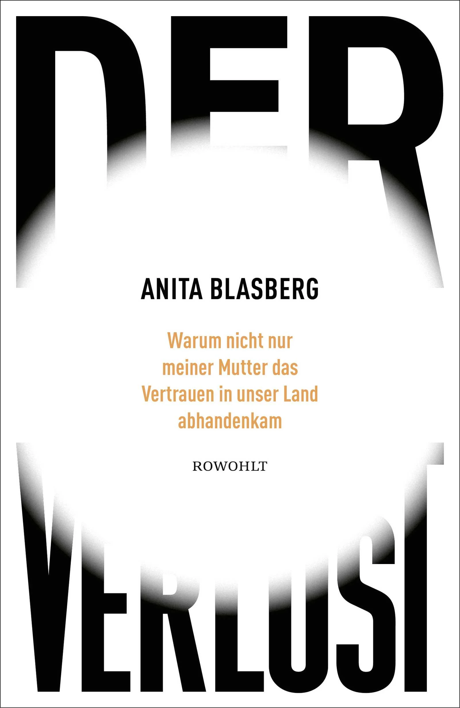 Es ist etwas passiert in den letzten dreißig Jahren. Immer weniger Menschen vertrauen den Institutionen dieses Landes – weder der Regierung noch den Medien, noch nicht einmal der Wissenschaft. Doch wie konnte es so weit kommen? Die preisgekrönte Journalistin Anita Blasberg rekonstruiert die schrittweise Erosion des Vertrauens – am Beispiel ihrer eigenen Mutter und entlang historischer Bruchstellen und Protagonisten. Da ist ein junger Treuhandmanager, der achtzig ostdeutsche Betriebe in zwei Jahren verkauft; da ist eine Klinikärztin, die ihre Patienten schneller entlassen soll, als ihr lieb ist; da sind Politiker, die nach der Finanzkrise ihre eigene Ohnmacht bestaunen und dann fast alles beim Alten belassen. Packend und schonungslos ergründet Anita Blasberg eine der dringlichsten Krisen unserer Zeit.«Ein bemerkenswertes Buch!» Maja Göpel«Anita Blasberg erzählt so unaufgeregt wie eindringlich, warum das Vertrauen von immer mehr Deutschen in ihren Staat so erschüttert ist. Sie zeigt, was das macht mit unserem Land – und mit den Menschen, im Osten wie im Westen.»Florian Illies«Das ist das Thema der Stunde. Ich habe schon lange nicht mehr ein Buch gelesen, das so viel in mir ausgelöst hat. Ich hoffe, es werden viele Menschen lesen. Unsere Gesellschaft hat es nötig.» Verena Hasel«Anita Blasberg kann so hinreißend erzählen, dass man mitten ins Geschehen geworfen wird und gleichzeitig eine messerscharfe Analyse des Erlebten serviert bekommt.» Anja Reschke, NDR«Anita Blasberg, eine der besten Reporterinnen des Landes, hat ein ebenso wichtiges wie großartiges Buch geschrieben.» Patrick Bauer, SZ-Magazin«Leseempfehlung! Anita Blasberg geht dem gefährlichen Vertrauensverlust gegenüber Politik, Medien und Wissenschaft auf die Spur. Ausgehend von Gesprächen mit ihrer Mutter, doch mit gesamtgesellschaftlichem Blick. Sehr überzeugend.» Gerhard Schick