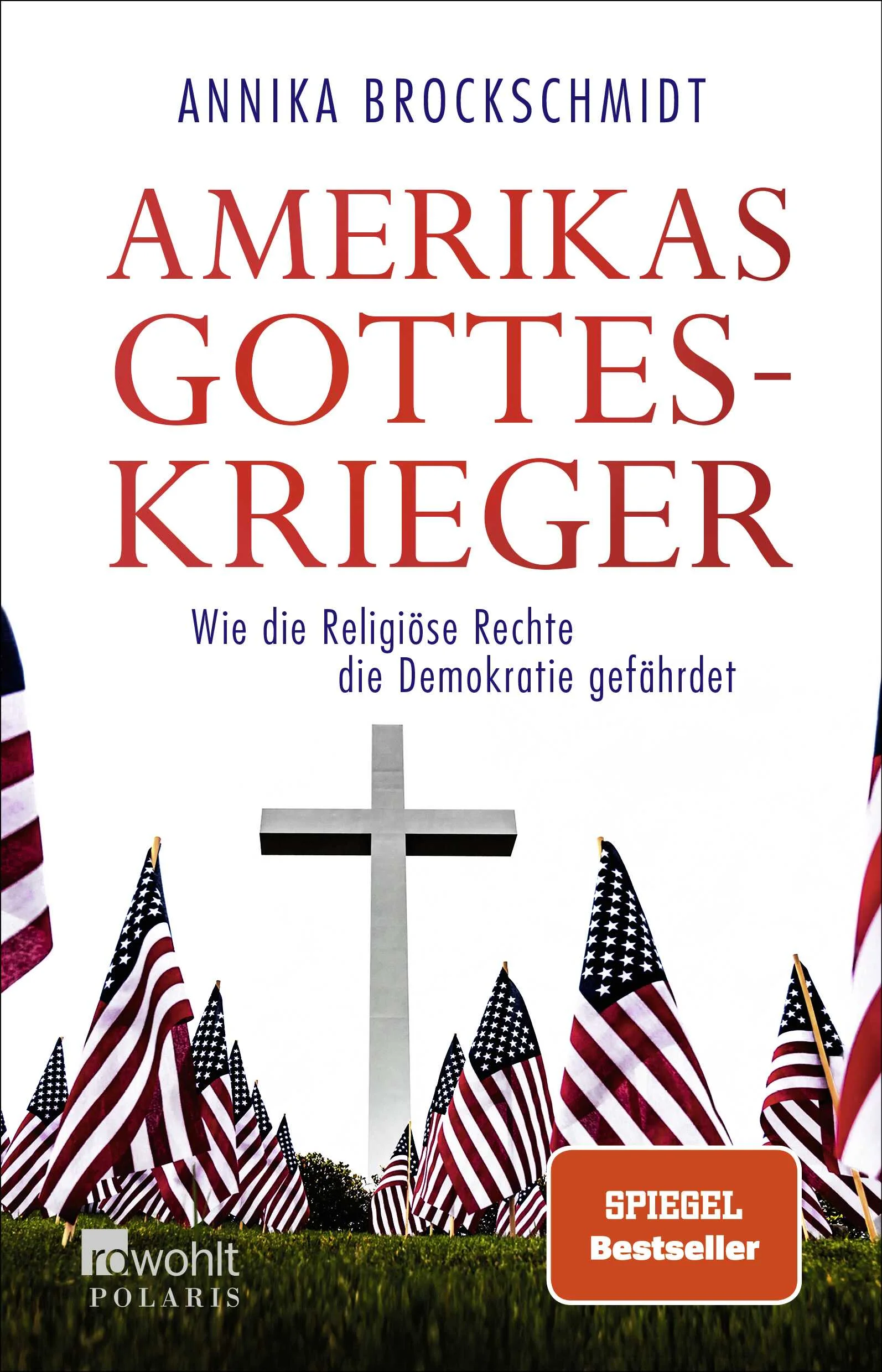 Sie lehnen alles Staatliche ab, propagieren „White-Supremacy“, kämpfen gegen Abtreibung, befürworten erzkonservative Geschlechterrollen und wähnen sich im Krieg gegen satanische Mächte: die Religiöse Rechte in den USA. Seit Jahrzehnten baut diese Bewegung ihre landesweite Infrastruktur aus Organisationen und Medienimperien immer weiter auf, unter der Regierung Trump konnten zahlreiche ihrer Vertreter Posten im Weißen Haus und in den Gerichten besetzen.Annika Brockschmidt geht der Geschichte der heutigen Religiösen Rechten in den USA von den 1960er Jahren bis heute nach und entfaltet das Spektrum einer vielschichtigen Gruppierung, die mittlerweile über Sieg und Niederlage bei Präsidentschaftswahlen entscheiden kann - und den Ton in einer der beiden großen Parteien des Landes angibt. Sie deckt ihre politische Agenda auf und zeigt, wie Geschichtsrevisionismus, Nationalismus, Autoritarismus, Verschwörungsdenken, Apokalypse-Sehnsucht und Rassismus die Religiöse Rechte von Beginn an geprägt haben. Ihre Vertreter sind heute längst im Zentrum der Macht angekommen. Trumps Niederlage war nicht das Ende der Religiösen Rechten in den USA – genauso wenig, wie seine Präsidentschaft ihr Beginn war. 