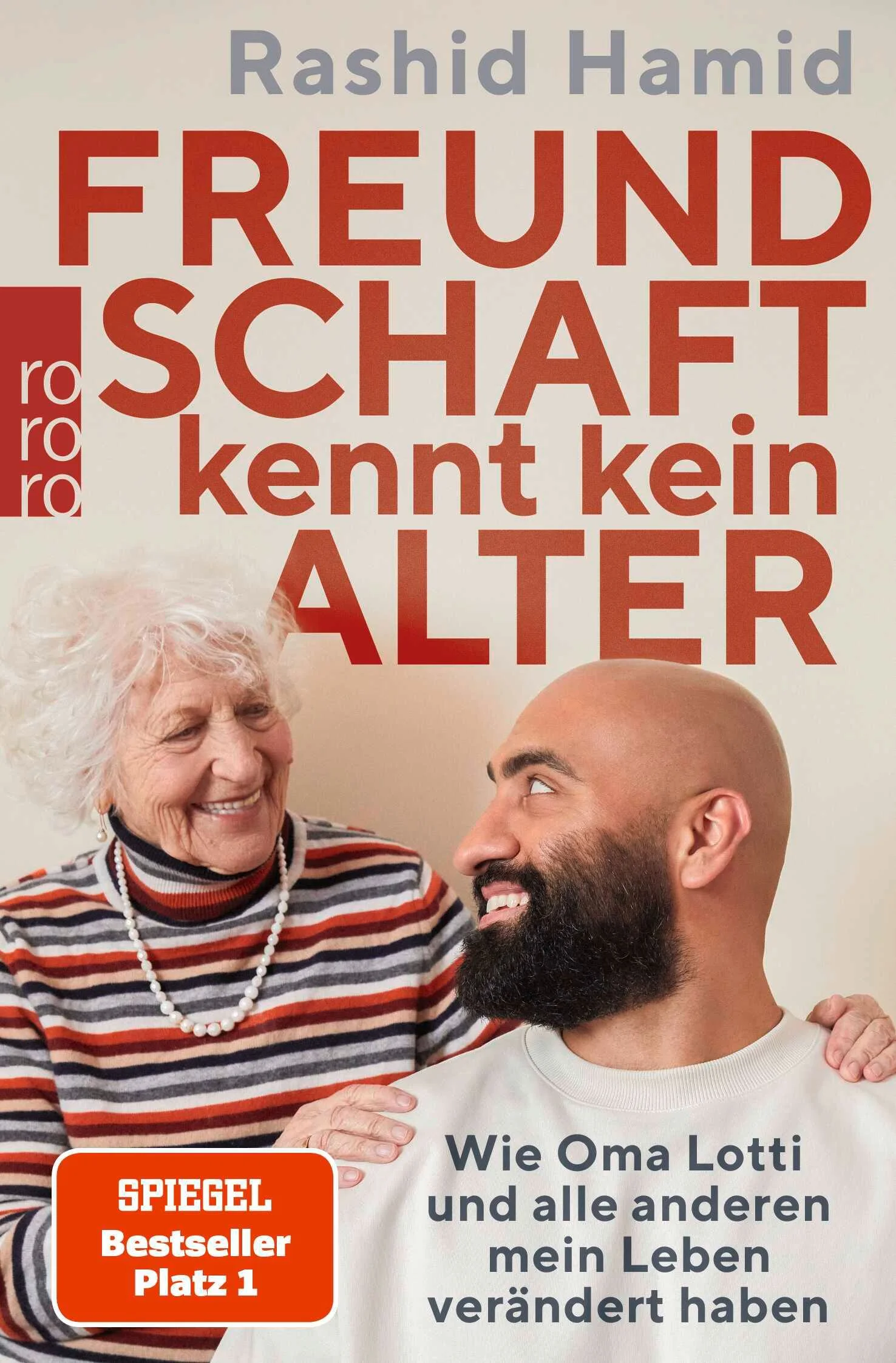 Der wohl beliebteste Pfleger Deutschlands Rashid Hamid hat mit seinem ersten Buch «Ein Herz und eine Pflege» zahlreiche Menschen begeistert – und gezeigt, was seinen Alltag als Pfleger zu etwas ganz Besonderem macht. In seinem zweiten Buch erzählt der sympathische Hamburger die Geschichten der Menschen, vor denen er am meisten Respekt hat: seinen Patientinnen und Patienten. Oma Lotti, Heiko, Thorsten, Barbara, Uli, Oma Edith – sie alle sind ihm wichtig, und ihre Geschichten verdienen es, erzählt zu werden. Aus Sicht Rashids, der sicher ist: Freundschaft kennt kein Alter.Ein Buch, das die positiven Seiten des Lebens feiert und zeigt, wie zwischenmenschliche Werte wie Freundschaft und Vertrauen Alter und Krankheit besiegen – und eine Community begeistern können, die ihren Helden viel zurückgibt.@pflege.smile 