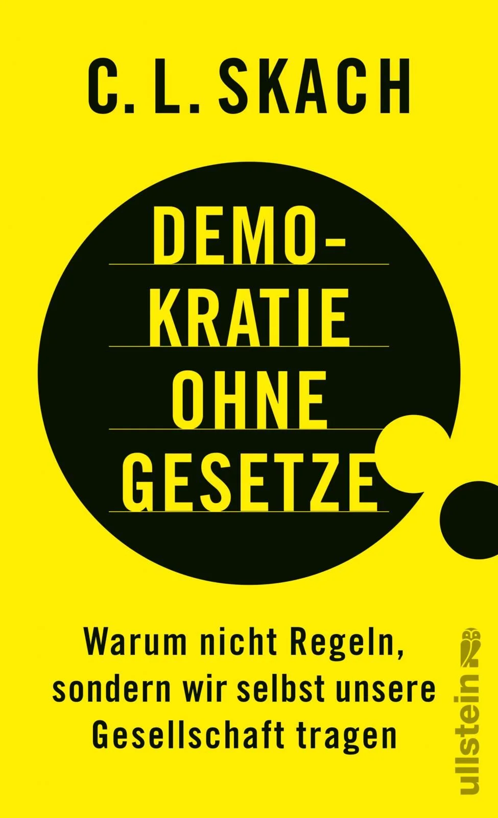 Ginge es nicht auch ganz anders? Wir glauben, dass Regeln und Gesetze dazu da sind, um uns und unser Zusammenleben zu schützen. Sie bewahren unsere Gesellschaften davor, im Chaos zu versinken. Wie könnten wir ohne sie Recht von Unrecht unterscheiden, in unseren Gemeinschaften gut leben und einander gute Nachbar:innen sein? C.L. Skach sieht das anders. Ihre Karriere als Rechtswissenschaftlerin führte sie in die am stärksten zerrütteten und vom Krieg gezeichneten Ecken der Welt, wo sie Verfassungen las und schrieb, um die Gesellschaften vor Ort zu stabilisieren. Doch als sie nach einem Raketenangriff allein in einem Wohnwagen in Bagdad saß, gestand sie sich endlich ein, was sie jahrelang verdrängt hatte: Eine gute Gesellschaft kann nicht von oben verordnet werden. Sie entsteht vielmehr dadurch, dass man sich weniger auf von außen auferlegte Regeln stützt, sondern mehr aufeinander – denn jede:r ist ein essentieller Teil der Gesellschaft.  Skach stellt in ihrem Buch sechs Ideen vor, die einen echten Wandel von unten nach oben bewirken und ein ganz neue, stabilere, erfüllendere und selbstwirksamere Art des Zusammenlebens ermöglichen können 