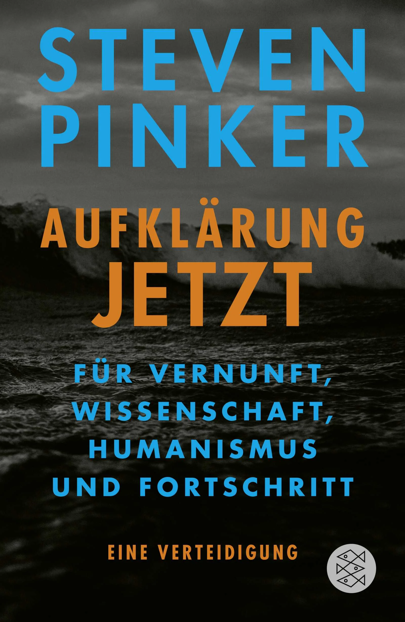 Hass, Populismus und Unvernunft regieren die Welt, Wissenschaftsfeindlichkeit macht sich breit, Wahrheit gibt es nicht mehr: Wer die Schlagzeilen von heute liest, könnte so denken. Doch Bestseller-Autor Steven Pinker zeigt, dass das grundfalsch ist. Er hat die Entwicklung der vergangenen Jahrhunderte gründlich untersucht und beweist in seiner fulminanten Studie, dass unser Leben stetig viel viel besser geworden ist. Heute leben wir länger, gesünder, sicherer, glücklicherer, friedlicher und wohlhabender denn je, und das nicht nur in der westlichen Welt. Der Grund: die Aufklärung und ihr Wertesystem.Denn Aufklärung und Wissenschaft bieten nach wie vor die Basis, um mit Vernunft und im Konsens alle Probleme anzugehen. Anstelle von Gerüchten zählen Fakten, anstatt überlieferten Mythen zu glauben baut man auf Diskussion und Argumente. Anschaulich und brillant macht Pinker eines klar: Vernunft, Wissenschaft, Humanismus und Fortschritt sind weiterhin unverzichtbar für unser Wohlergehen. Ohne sie wird die Welt auf keinen Fall zu einem besseren Ort für uns alle. Eine leidenschaftliche Antithese zum üblichen Kulturpessimismus und ein engagierter Widerspruch zu dem weitverbreiteten Gefühl, dass die Moderne dem Untergang geweiht ist.
