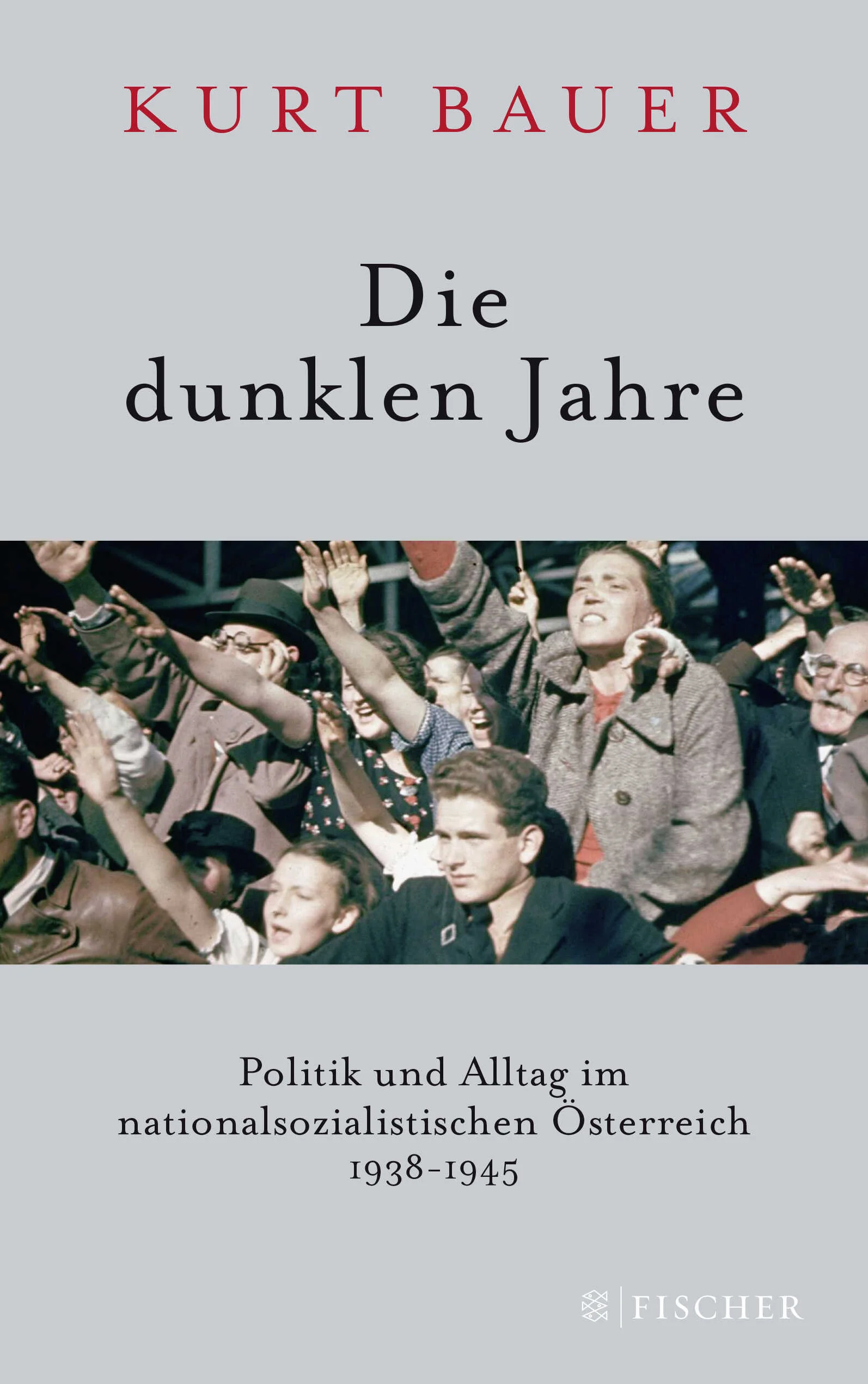 Eine große Erzählung über Österreichs braune Jahre und ein spannendes Panorama vielfältiger Schicksale zwischen Begeisterung, Skepsis und Verzweiflung: Der bekannte Wiener Historiker Kurt Bauer erzählt virtuos über die Jahre nach dem »Anschluss« Österreichs an das »Dritte Reich«.Im März 1938 wurde Hitler in Wien von jubelnden Menschen empfangen. Bekannte Bilder – doch wer waren diese Menschen, was dachten sie wirklich, und wie ging es für sie weiter? Unzählige Tagebücher, Autobiographien und Briefe hat Kurt Bauer zu einer atemberaubend lebensnahen Geschichte gebündelt.Er erzählt, warum Sozialdemokraten zu Nazis wurden, schildert die bewegenden Schicksale von Menschen, die vor Verfolgung flüchten mussten, und lässt viele weitere Menschen aus den verschiedenen Regionen zu Wort kommen, die sich so ihre eigenen Gedanken machten.Eine einzigartige Geschichte der gesamten Bevölkerung Österreichs während des Nationalsozialismus – mit allen Facetten von Widerstand über Mitläufertum bis hin zur Beteiligung an Gewalt und Mord.Das Buch zum 80. Jahrestag des »Anschlusses« vom 13. März 1938 – für alle, die wissen wollen, wie Menschen in ganz Österreich die sieben Jahre im »Dritten Reich« erlebten.