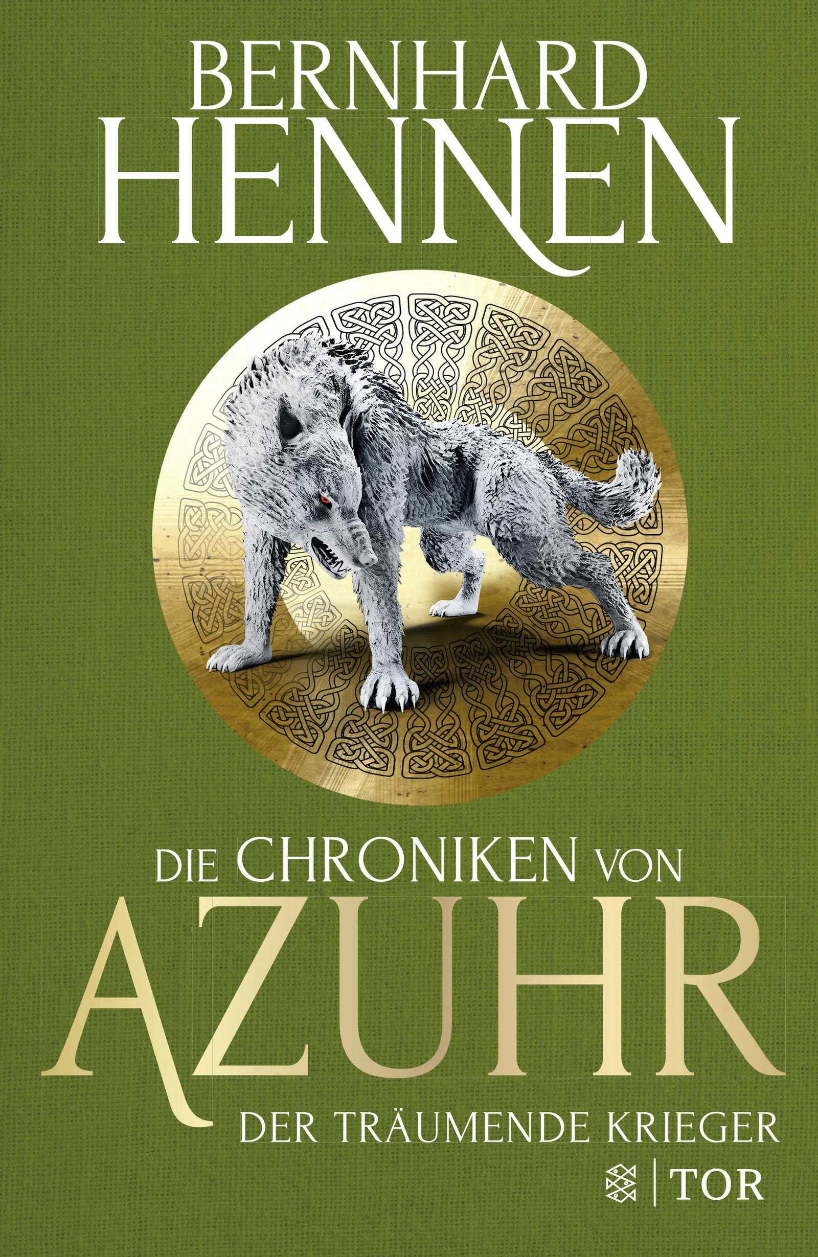 Mit »Der träumende Krieger« schließt Bernhard Hennen, Deutschlands erfolgreichster Fantasy-Autor, seine Erfolgstrilogie »Die Chroniken von Azuhr« ab.Die Bewohner der Insel Cilia drohen zwischen dem großmächtigen Khanat und dem Reich von Kaiserin Sasmira zerrieben zu werden. Ein Schatten legt sich über die ganze Welt Azuhr.Vom Nebelwolf der Weißen Königin gehetzt, machen sich Milan, der Erzpriester Nandus Tormeno und die geheimnisvolle Nok auf die Suche nach einem zweiten Roten Kloster, in dem die höchsten Ränge der Erzpriester ausgebildet werden. Gemeinsam stoßen sie auf die Spur eines uralten Komplotts, dessen Ziel es ist, die junge Kaiserin wie auch den mächtigen Khan zu manipulieren. Ein Kampf steht bevor, den der träumende Krieger entscheiden wird – jener Krieger, der für seine Vision von einer besseren Welt alles zu opfern bereit ist.»Ein klassischer Hennen, spannend von der ersten bis zur letzten Seite und inhaltlich auf Elfen-Niveau.« Leserstimme»Mit seinem 14-bändigen ›Elfen‹-Zyklus ist Bernhard Hennen zum Star der Fantasy-Literatur geworden.« Süddeutsche Zeitung