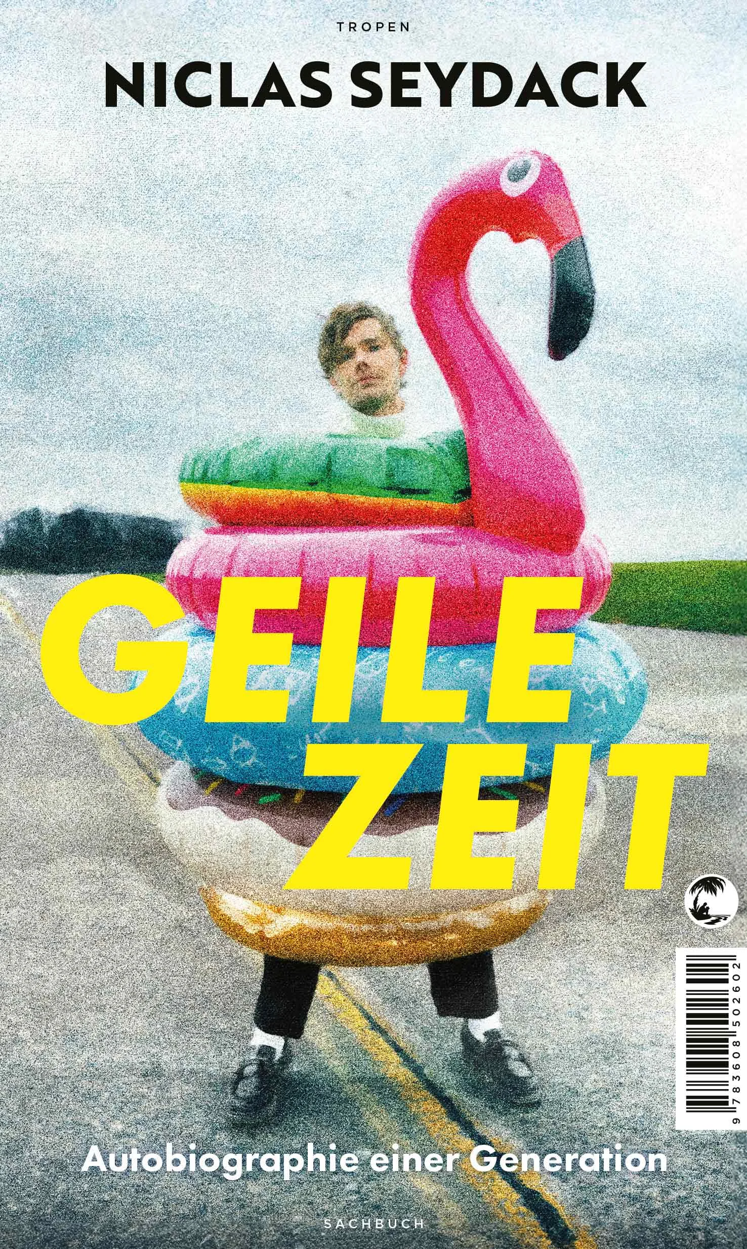 »Seydack schreibt so unmittelbar, ehrlich und poetisch, dass man sich fühlt wie auf einer atemlosen Zeitreise von den 90ern bis in die Gegenwart.« Caroline WahlKindheit in den 90ern. Lego, Nutellabrote und Samstagabend mit der Familie Wetten, dass..? Eine Idylle. Bis zum 11. September 2001. Dann Schweigeminuten in der Schule und die erste Liebe auf ICQ. Verkürztes Studium, unbezahlte Praktika, Berufsstart im Lockdown. Erst eine neue Rechte. Dann ein neuer Krieg. Zwischendurch Trichtersaufen. Es gilt: Je düsterer die Zukunft, desto knalliger die Klamotten. Willkommen im Leben der Millennials. Was für eine geile Zeit!Die ersten Jahre leben die meisten Millennials noch im analogen Bullerbü der 90er. Saure Schnüre vom Dorfbäcker für 10 Pfennig. Dann folgt das jähe Erwachen. 9/11. Amokläufe an Schulen. Schweigeminuten. Trichtersaufen als gemeinsames Hobby. Ecstasy als Erziehung der Gefühle. Likes statt Liebesbriefe. Nach unzähligen Praktika endlich die erste Festanstellung. Und dann Lockdown. Statt zusammen mit neuen Kollegen, allein in einer winzigen Wohnung, die Mietpreise sind astronomisch. Zweimal leuchtet der Stern der Millennials auf: Lena gewinnt den Eurovision Song Contest. Mario Götze schießt Deutschland zum WM-Titel. Doch das Licht dieser vermeintlichen Ikonen verglüht schnell. Niclas Seydack erzählt warmherzig von einer kalten Zeit. Dauerkrise, digitaler Aufbruch und eine neue Sensibilität – während die Millennials erwachsen werden, ist die Welt mehrmals eine andere geworden. Nur Wetten, dass..? feiert noch ein Comeback.Stimmen zum Buch»Wichtig, witzig, wehmütig. Gut.« Ronja von Rönne»Ein Buch wie eine Flaschenpost aus einer anderen, schmerzhaft naiven Zeit. Ein bisschen unheimlich. Aber auch unheimlich gut.« Friedemann Karig