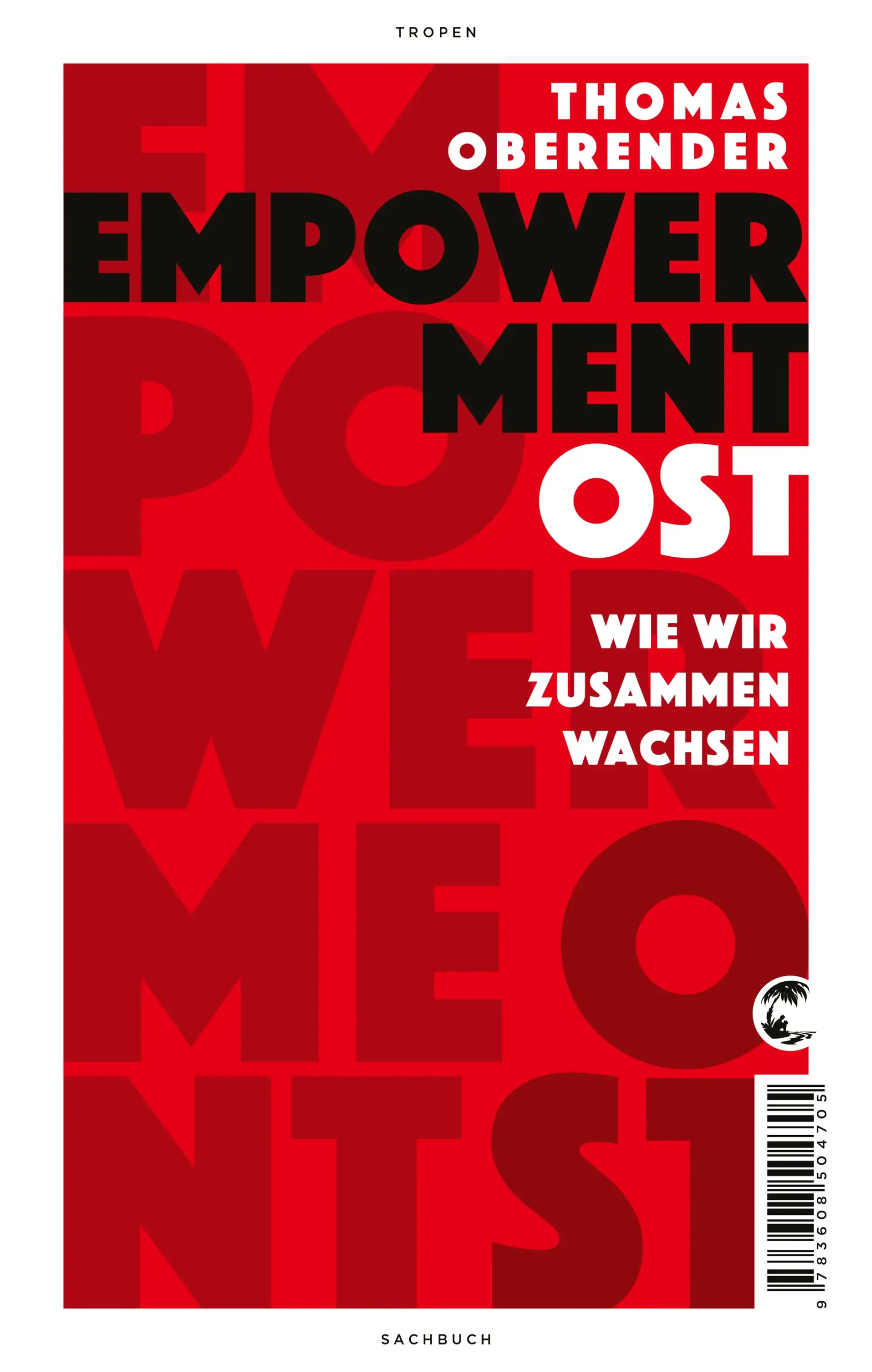 Im dreißigsten Jahr der Maueröffnung ist die Erfahrung der Wiedervereinigung in Ost und West noch immer eine völlig andere. Empowerment Ost beschreibt die Revolution von 1989/90 als eine radikale Demokratieerfahrung – der Ostdeutschen. Ein Vorläufer des politischen Aktivismus von heute, vom Arabischen Frühling über Occupy Wallstreet bis zu Fridays for Future.Sind die Ostdeutschen undankbar? Sehen ihre Städte heute nicht schöner aus als vor dreißig Jahren? Was ist aus den »Jammer-Ossis« geworden? Und woher kommt noch immer die Rede von »ostdeutschen Demokratiedefiziten« oder einer »alternativlosen« Politik der Treuhand? Thomas Oberender legt die verblüffende Andersartigkeit der Wahrnehmung unserer jüngeren Geschichte in Ost und Westdeutschland offen. Er analysiert den sogenannten »Aufbau Ost« und beschreibt die Revolution der ostdeutschen Bürgerbewegung als eine radikale Demokratieerfahrung, frappierend visionär und realistisch zugleich. Ein Vorläufer des politischen Aktivismus von heute. Empowerment Ost ist ein Kompass für eine Wiedervereinigung auf Augenhöhe und ein begeisternder Aufruf für die Möglichkeit einer anderen Zivilgesellschaft.