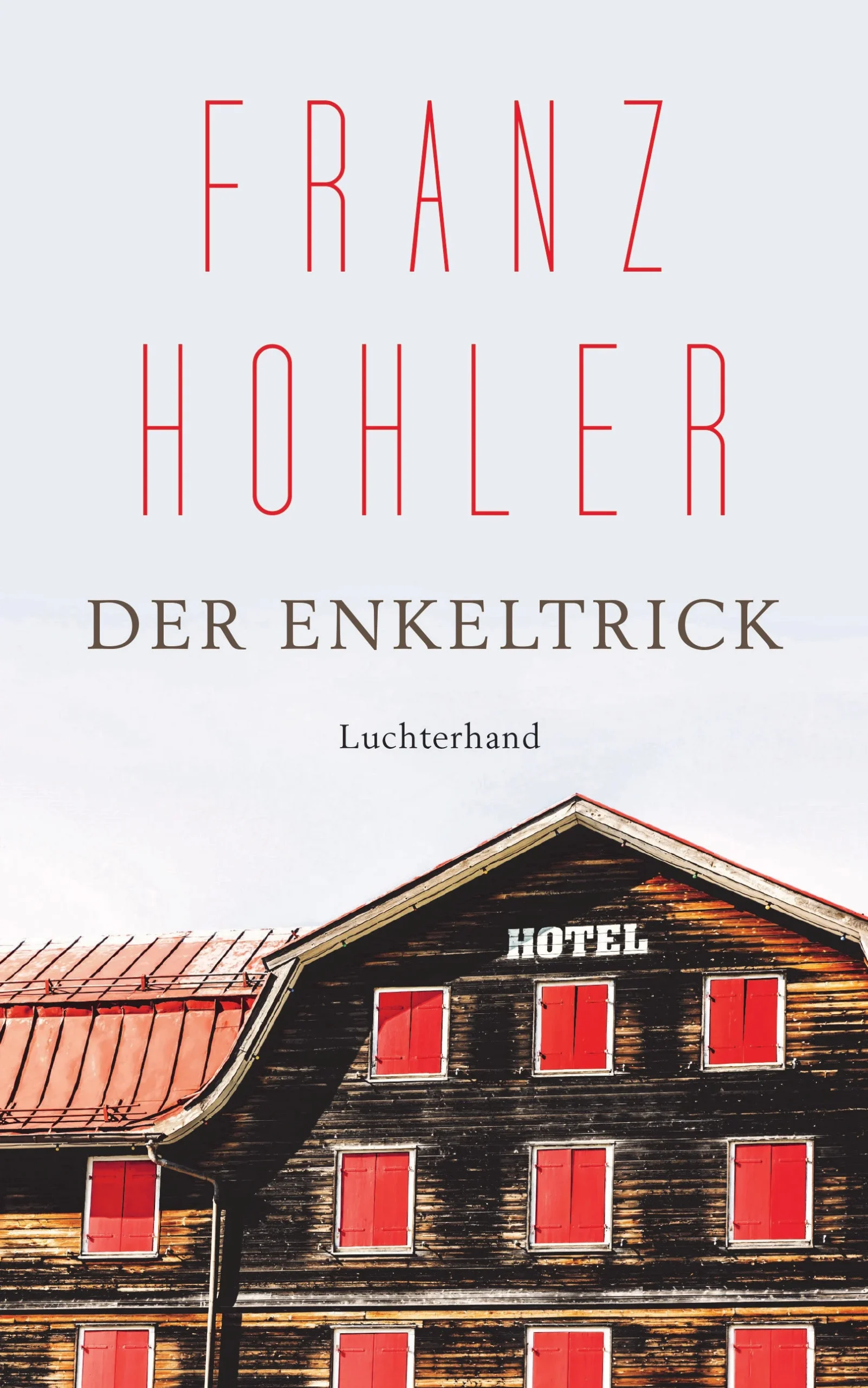 Nirgends kommt das Fantastische so beiläufig daher wie bei Franz Hohler. Seine Erzählungen handeln von merkwürdigen Begebenheiten und dem plötzlichen Einbruch des Wunderbaren: Von einem geheimnisvollen Steinregen, der das Personal eines einsamen Alpenhotels in die Flucht schlägt. Von einem Tisch in einem beliebten Ausflugslokal, der großes Unglück bringt. Von einem jähen Moment der Wahrheit im Telefonat zwischen Mutter und Tochter. Vom nächtlichen Gesang einer Nachtigall, der die Menschen einer Kleinstadt elektrisiert. Und von einem Enkeltrick, durch den die betagte Amalie Ott noch einmal auf eine weite Reise geht…Es sind die unscheinbaren Risse im alltäglichen Gefüge, von denen Franz Hohler so meisterhaft pointiert und abgründig erzählt – jede Geschichte ein kleines Wunder, das den Blick auf das Leben reicher macht.