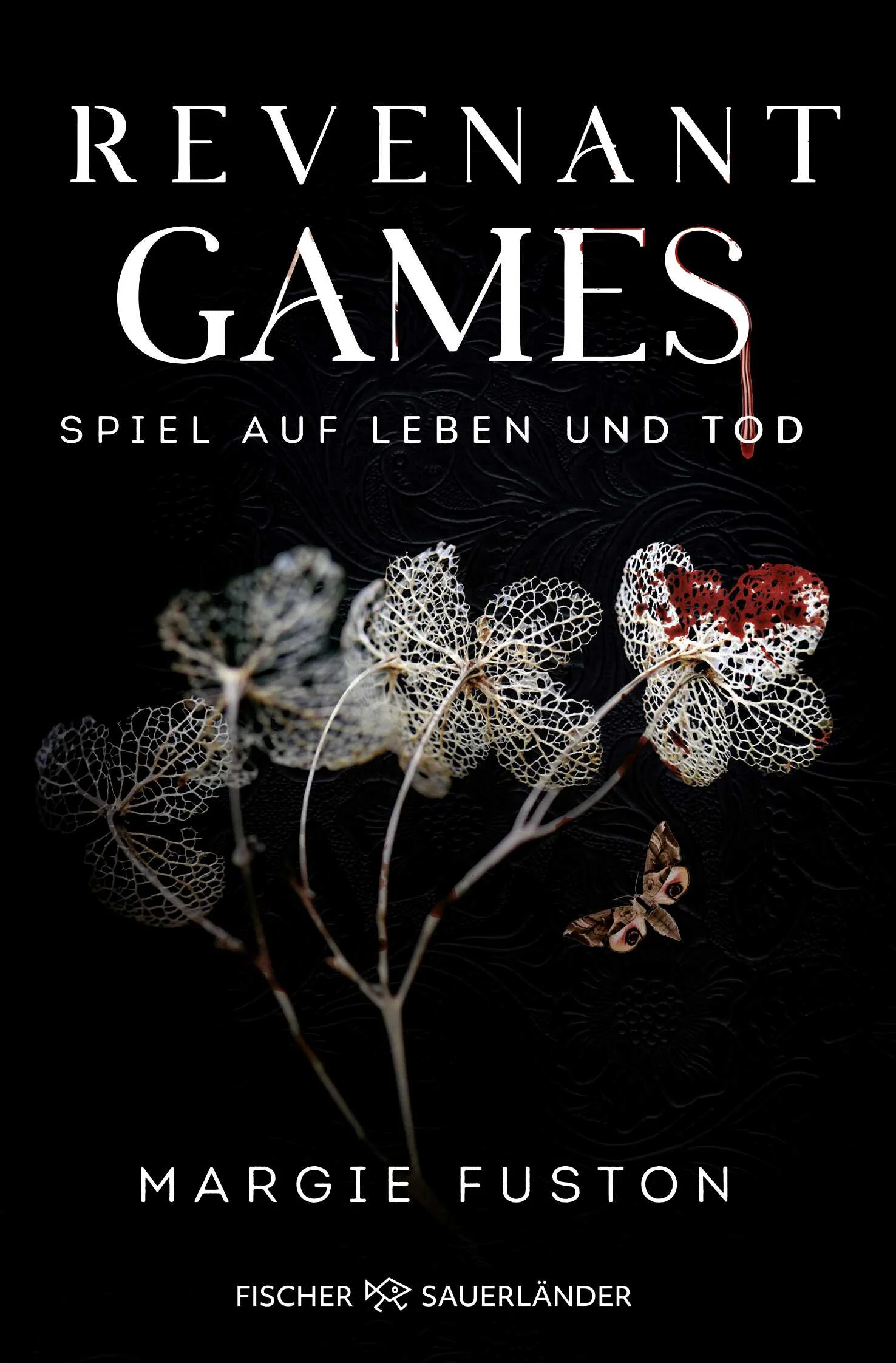 Ein gnadenloser Wettkampf. Sie will ihre Schwester zurück. Er will den Tod.In Blys Welt bestimmen Hexen und Vampire über Leben und Tod. Bly schlägt sich nur mithilfe ihres Bluts durch, von dem beide Gruppen abhängen. Doch nach einem Schicksalsschlag verliert Bly nicht nur ihre Schwester, sondern auch ihren besten Freund (und heimliche große Liebe) Emerson, der nur noch ein Jahr zu leben hat. Es sei denn, Bly tritt bei den Revenant Games an: ein tödlicher Wettkampf zwischen Vampiren und Hexen, bei dem der Gewinner eine Tote wieder zum Leben erwecken oder einen Menschen in einen Vampir verwandeln darf. Bly will um jeden Preis siegen. Doch sie hat nicht mit dem Vampir Kerrigan gerechnet, mit seinen unberechenbaren Absichten oder seiner unheimlichen Anziehungskraft …Band 1 der unwiderstehlichen Slow-Burn-Fantasy-Dilogie für alle Leser*innen von »Hunger Games«, »Wicca Creed« und »Crush« - süchtig-machender Enemies-to-Lovers-Stoff!