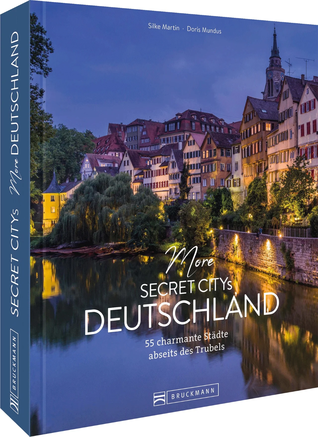 Geheimtipps Deutschland – Heimat neu entdeckt!Ein Reiseführer für den fortgeschrittenen Heimaturlauber. Sehenswerte und unbekannte deutsche Städte abseits der Touristenströme mit nützlichen Tipps von Einheimischen.Nach dem Bestseller Secret Citys Deutschland hier nun Teil 2 für alle Heimatliebhaber, die das unbekannte Deutschland entdecken wollen. Es muss ja nicht immer Berlin, Hamburg und München sein. Andere Städte haben schließlich auch hübsche Sehenswürdigkeiten. Wo genau, das verrät Ihnen dieser Bildband mit Insidertipps für den perfekten Heimaturlaub. Städtereisen für Fortgeschrittene! Mit echten Geheimtipps für das besondere Erlebnis Ruhiges Deutschland: Bezaubernde Städte Deutschlands abseits der Massen Von Mühlhausen über Rheinsberg nach Cham