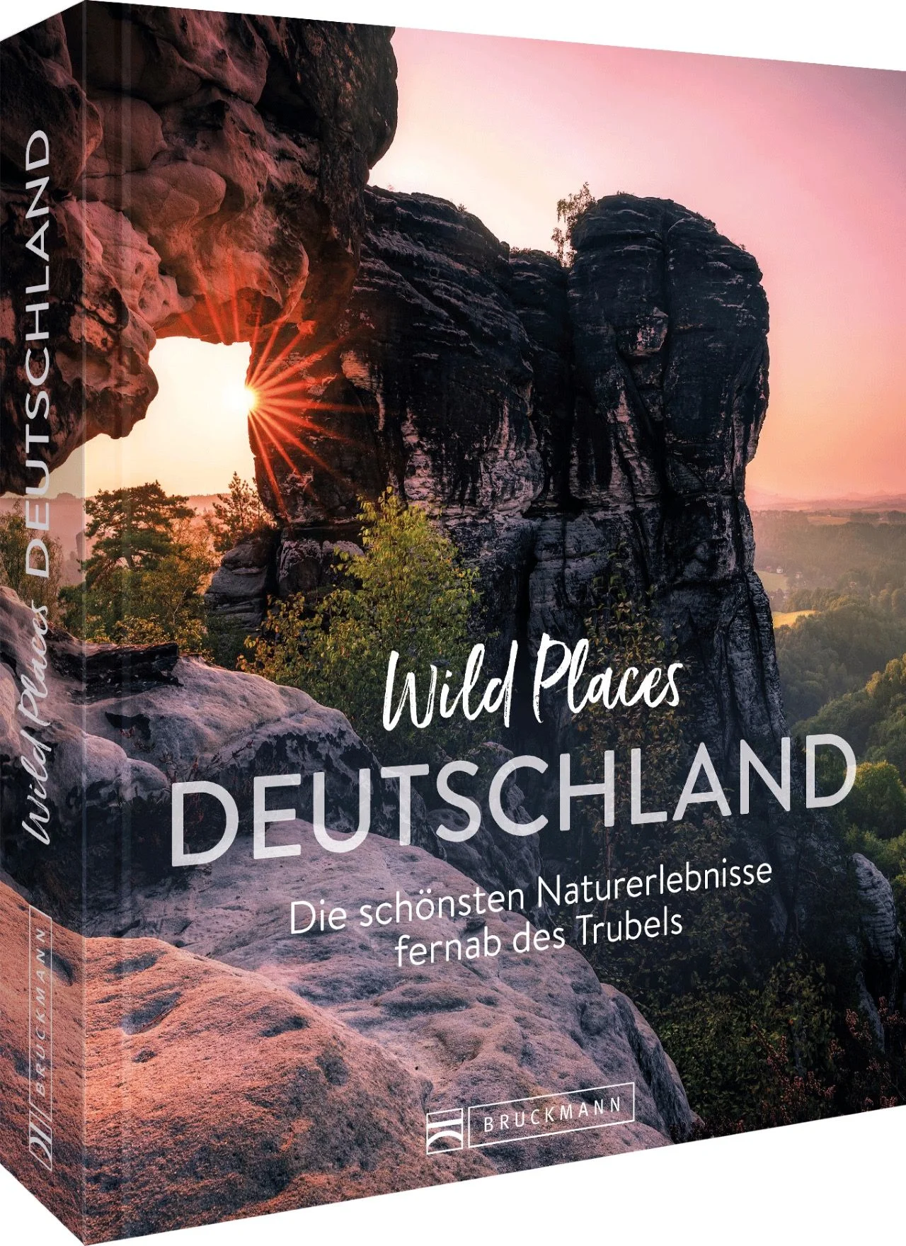 Fototour Deutschland – Naturwunder, direkt vor der HaustürDieser Reiseführer führt Sie abseits ausgetretener Pfade durch Deutschlands Landschaften in idyllische National- und Naturparks, grandiose Bergwelten und zu unberührten Naturorten.Ob wandern im Naturschutzgebiet Finkenstein, lebensgroße Urzeittiere auf dem Erlebnispfad des Dinosaurier Museums Altmühltal entdecken oder doch lieber mit dem Fahrrad durch den Naturpark Nuthe-Nieplitz – all das und noch viel mehr Inspiration mit Erlebnistipps für den nächsten naturnahen Urlaub in Deutschland finden Sie hier. Entdecken Sie Deutschland von seiner wilden Seite und machen Sie den nächsten Urlaub »Daheim« zu etwas ganz Besonderem. Abenteuer Landschaftsfotografie: Entdecken Sie die wilde Seite Deutschlands! Mit besonderen Erlebnistipps an den wunderbarsten Naturorten des Landes Ergänzt durch Specials zu Themen wie Wandern, Wildtiere und mehr