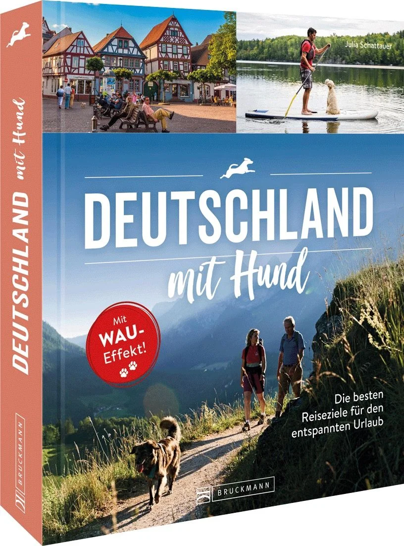 Tierisch guter UrlaubVerreisen mit Hund? Kein Problem mit diesem Reisebildband! Wir stellen Ihnen 50 hundefreundliche Reiseziele in Deutschland vor – für den nächsten tierisch guten Urlaub. Ob Städtetrip, ein Ausflug ans Meer, hoch hinaus in die Berge oder hinein in grüne Wälder, hier ist für jede Fellnase etwas dabei. Mit zahlreichen Tipps zu Ausflügen, Hundestränden und Co. Damit dem nächsten Urlaub mit dem geliebten Vierbeiner nichts mehr im Weg steht! Die schönsten Reiseziele für Hund & Halter in Deutschland Reisen mit Hund: praktischen Tipps zu Anfahrt, Übernachtung, Ausflügen und Co. Wichtige Infos zu Reiseapotheke, Impfungen und sonstigen Vorbereitungen