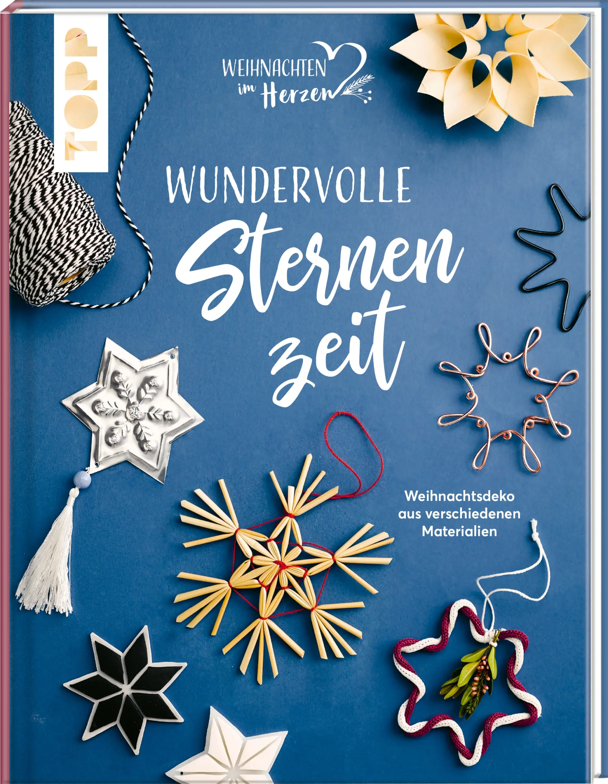 Achtung, Sternenschauer! In diesem Buch findest du zahlreiche Projekte zum schönsten Motiv, seit es Himmelskörper gibt. Wähle aus den verschiedensten Techniken aus, verwende Materialien wie Papier, Holz, Beton, Stroh, FIMO®, Draht und vielen mehr und widme dich deinem ganz eigenen Sternenhimmel. Dank Schritt-für-Schritt-Anleitungen, Vorlagen und zahlreichen Bildern gelingt dir dies ganz einfach und bereitet dir garantiert glänzende Laune!