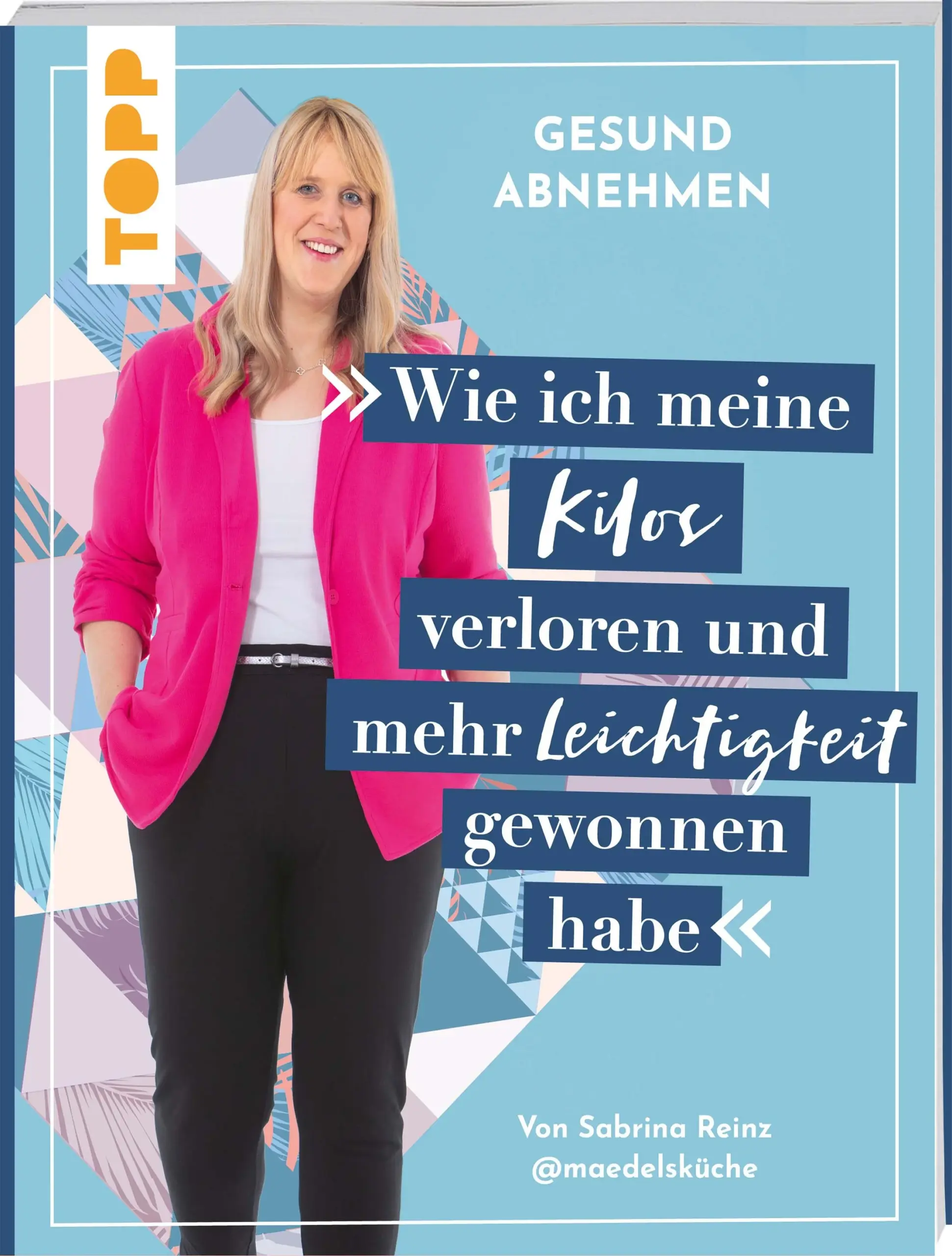 Sabrina Reinz, bekannt auf Social Media als @maedelskueche, hat einen langen Leidensweg hinter sich. Die Lust am Essen war schon immer ihr treuer Begleiter, und so kamen im Laufe der Jahre 160 Kilo zusammen, die Sabrinas Lebensqualität erheblich einschränkten. Nach zahlreichen fehlgeschlagenen Diäten und gescheiterten Vorsätzen hatte sie es schließlich satt und fing einfach an! Nicht morgen oder nach Weihnachten – sondern einfach so, genau in diesem Moment. Sabrina stellte ihre Ernährung auf Low Carb um, begann sich mit Lebensmitteln auseinanderzusetzen, verzichtete auf Zucker und zählte Kalorien. Und die Kilos purzelten! Es ging nicht schnell und es gab Rückschläge – doch sie blieb sich treu und hat nun endlich ihren Körper zurück. Abnehmen ist kein Sprint, sondern ein Marathon, und am Ende steht keine Zahl auf der Waage, sondern ein gesunder Lebenswandel und ein liebevoller Blick auf sich selbst und den eigenen Körper. Sabrinas Erfolgsgeschichte und ihre besten Tipps und Ratschläge, wie auch ihr es schaffen könnt, versammelt dieser etwas andere Abnehm-Ratgeber.