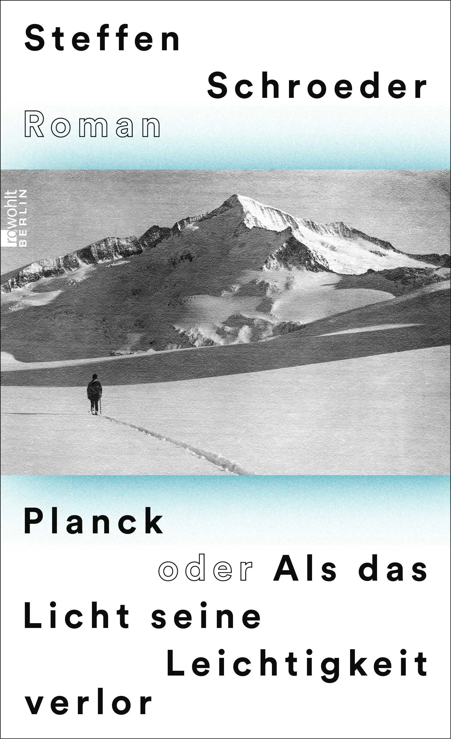 Oktober 1944. Mit sechsundachtzig Jahren steht Max Planck vor der schwersten Aufgabe seines Lebens. Der Nobelpreisträger soll ein «Bekenntnis zum Führer» verfassen. Viel hängt daran, denn Plancks geliebter Sohn Erwin, der am Hitler-Attentat vom 20. Juli beteiligt war, sitzt im Todestrakt von Tegel. Planck denkt zurück an frohe Tage und die dunkle Zeitenwende. Gefährten sind im Exil, vor allem vermisst er Albert Einstein. Der forscht in Amerika und widmet sich vielem, besonders den Frauen, allerdings gar nicht seinem Sohn Eduard, der in der Zürcher Heilanstalt Burghölzli mit seinen inneren Dämonen und dem fernen Vater ringt. Max Planck schreibt mit der Schwiegertochter Nelly Gnadengesuche für Erwin; dieser entdeckt die Weite des Daseins in einer Gefängniszelle. In der Berliner Reichskanzlei träumt Adolf Hitler vor einem Gemälde. Und Eduard Einstein erkennt, was die Welt im Innersten zusammenhält, während sein genialer Vater das Doppelspiel seiner russischen Geliebten nicht einmal ahnt.Steffen Schroeder erzählt von der Freundschaft zwischen Max Planck und Albert Einstein, vom Verhältnis berühmter Väter zu ihren Söhnen, von der Liebe in aufgewühlten Zeiten. Und davon, wie die Musik von Johannes Brahms alles miteinander verbindet.