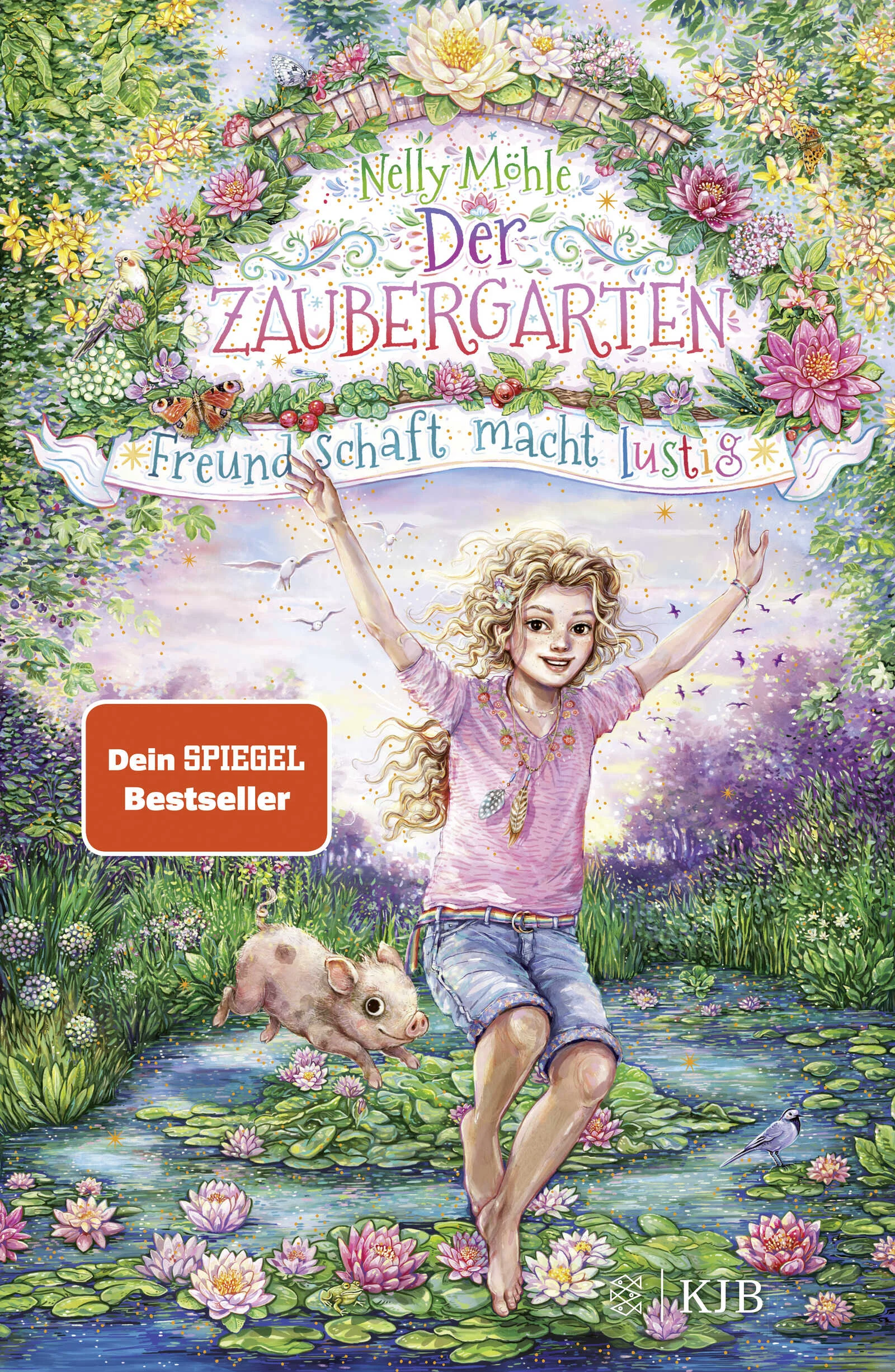 Ein neues blumenbuntes Zauberabenteuer der »Dein Spiegel«-BestsellerreiheEndlich Ferien! Tilda und Anni ziehen für eine Woche in den Schuppen im Garten von Tildas Großeltern. Von hier aus können sie jeden Tag heimlich über die Mauer klettern. Im Nachbargarten von Herrn Bovist warten große Aufgaben auf die beiden Mädchen und ihren neuen Freund Lilian: Die Prüfung für die Aufnahme in den Kreis der Zauberblumenzüchter steht an! Da quartiert sich Tildas Schwester Leni ebenfalls im Schuppen ein und will einfach nicht mehr ausziehen. Ob dagegen auch ein magisches Kraut gewachsen ist?Fliegend wie ein Vogel, bärenstark und unsichtbar – mit den magischen Blumen aus dem Zaubergarten meistern die Freunde Tilda, Anni und Lilian auch die gefährlichsten Abenteuer.Der vierte Band der erfolgreichen Reihe – mit einem geheimnisvoll glitzernden Cover, vielen magischen Bildern und einem Daumenkino von Eva Schöffmann-DavidovAlle Bände der Reihe »Der Zaubergarten«:Band 1: Geheimnisse sind blauBand 2: Abenteuer können fliegenBand 3: Überraschungen haben FellBand 4: Freundschaft macht lustigBand 5: Wunder blühen bunt (erscheint im Frühjahr 2022)Band 6: Ferien bringen Glück (erscheint im Sommer 2022)Reihe bei Antolin gelistet