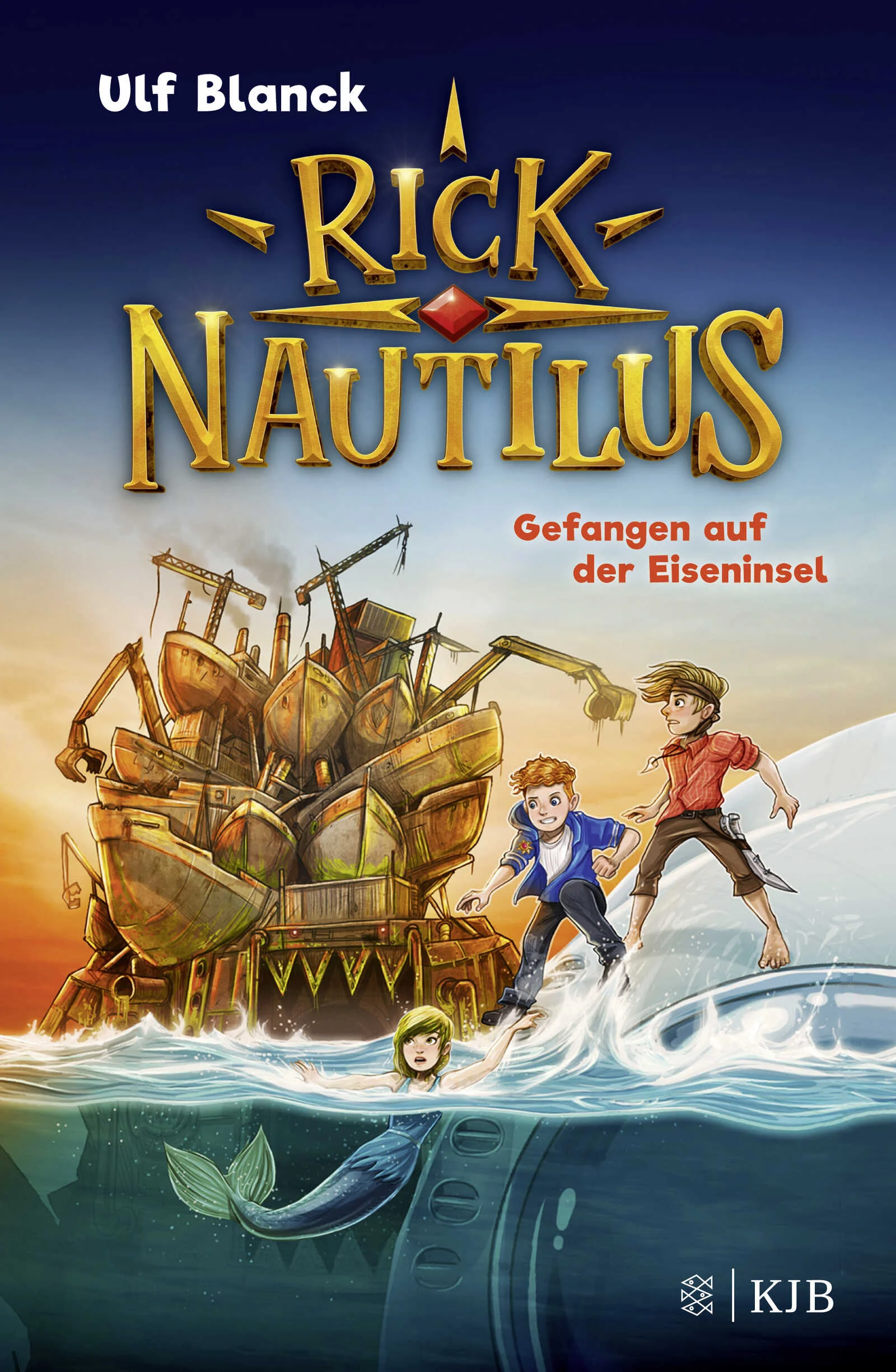 Leinen los! Rick Nautilus ist der jüngste und coolste Abenteurer der Weltmeere – Band 2 der spannenden Serie vom Bestsellerautor von »Die ??? Kids«Vom Leuchtturm ihrer Lieblingsinsel aus machen Rick, Ava und Emilio eine unglaubliche Entdeckung: Ein riesiger Frachter, der eben noch auf dem Ozean trieb, verschwindet urplötzlich! Hat ihn der Nebel verschluckt? Daran glauben die drei Freunde nicht. Es muss mehr dahinter stecken. Aber was? Mit ihrer Nautilus steuern sie hinaus aufs offene Meer, um dem Rätsel auf den Grund zu gehen!Mit ihrem phantastischen U-Boot sind Rick und seine Freunde, die Ozeanerin Ava und der Piratensohn Emilio, den unglaublichsten Geheimnissen der Ozeane auf der Spur. Lesespaß in Serie für alle Abenteurer, Wasserratten und Leichtmatrosen! Mit starken Bildern von Timo GrubingBereits erschienen in der Serie »Rick Nautilus«: Rick Nautilus – SOS aus der Tiefe (Band 1)In Kürze erscheinen: Rick Nautilus – Alarm in der Delfin-Lagune (Band 3)Rick Nautilus – Geisterschiff am Meeresgrund (Band 4)Weitere Bände in Vorbereitung