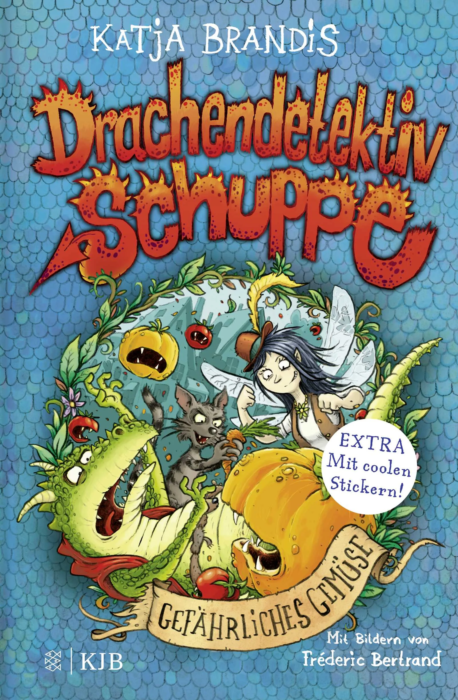 Vampir-Tomaten überfallen Wurmstedt – ein Fall für Drachendetektiv Schuppe!  Oh nein! Als im Laden von Hexe Gunilla ein Sack Reis umfällt, schwant Drachendetektiv Schuppe nichts Gutes. Denn eine alte Prophezeiung sagt, dass nun eine Plage über die Stadt kommen wird. Und tatsächlich: Plötzlich wird Wumstedt überrollt von haufenweise gefährlichem Gemüse! Bissige Tomaten, fiese Kürbisse und böse Karotten greifen die Einwohner an! Die Polizei ist machtlos, das Krankenhaus füllt sich - ganz klar, dies ist ein Fall für Schuppe und seine Freunde Kater Grauwacke und Elfe Jessamy! Auf der Suche nach dem Ursprung der Gemüseplage erwarten die drei unglaubliche Überraschungen ... Die neue Kinderbuchreihe von Katja Brandis (»Woodwalkers« / »Seawalkers«) mit vielen Illustrationen von Fréderic Bertrand (»Bitte nicht öffnen!«). Fantastisch, witzig, superspannend und ein großer Lesespaß! Alle Bände von Drachendetektiv Schuppe:Band 1: Chaos im ZauberwaldBand 2: Gefährliches GemüseBand 3: erscheint im Frühjahr 2023Serie bei Antolin gelistet