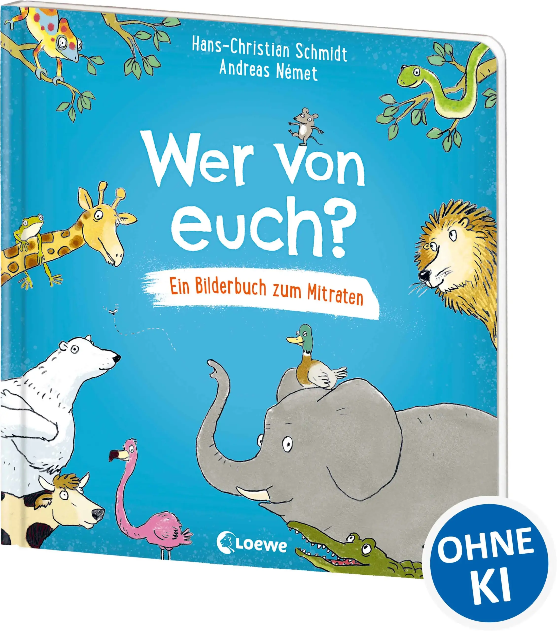 In diesem lustigen Bilderbuch können Kinder ab 3 Jahren einiges über die Eigenschaften verschiedener Tiere lernen und ihre Gemeinsamkeiten und Unterschiede entdecken. Zusammen mit ihren Eltern können Kinder mitraten. Somit entsteht ein interaktives Vorleseerlebnis! Wer von euch hat eigentlich vier Beine? Und wer von euch hat Flügel? Und wer von euch kann schwimmen? Was haben eigentlich ein Elefant, eine Giraffe und eine Maus gemeinsam? Und was ist der Unterschied zwischen einem Krokodil und einer Kuh? Rätsel mit und entdecke die Gemeinsamkeiten und Unterschiede der einzelnen Tiere. Ein lustiges Mitratebuch für die ganze Familie, bei dem jeder noch etwas dazulernt!