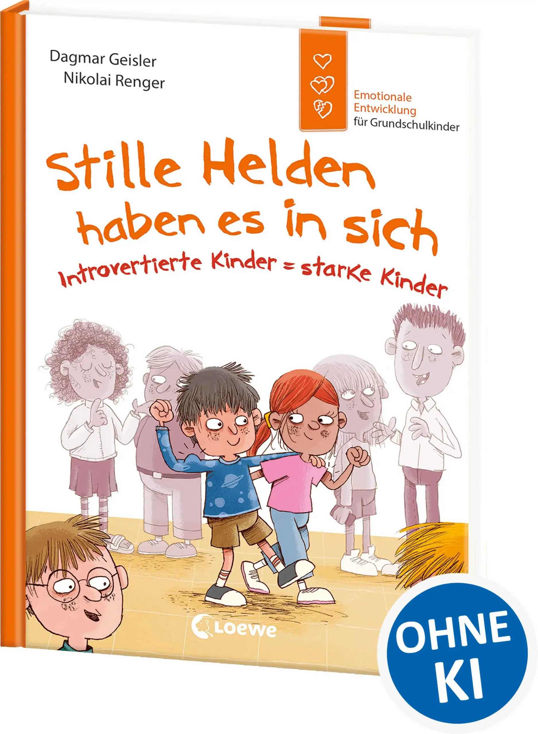 Loewe-Bücher: garantiert ohne KI Theo finden alle cool. Er ist lustig und unglaublich schlagfertig. Neben ihm fühlt sich der ruhige Jonah fast wie unsichtbar. Auch Nala ist ein bisschen stiller, und das ist eigentlich okay – nur dass Jonah sie übersieht, stört sie. Doch als Theo in Schwierigkeiten gerät, springen Jonah und Nala ihm zur Seite, denn sie sind zwar ruhig, aber nicht ängstlich! Mit viel Empathie und ihrem Blick für das, was anderen oft verborgen bleibt, können sie Theo helfen. Denn eines ist sicher: Es braucht alle Menschen – die lauten und die leisen! Mit vielen praktischen Tipps und einem integrierten Fragebogen bietet dieses Buch einen idealen Gesprächsanlass und hilft dabei, introvertierte Kinder zu bestärken und zu unterstützen. Erzählendes Sachbuch für Kinder ab 6 Jahre Einfühlsame Texte von Gefühlsexpertin Dagmar Geisler – direkt aus Sicht der Kinder verfasst Hilft dabei, introvertierte Kinder zu bestärken und zu unterstützen Verleiht stillen Kindern Selbstbewusstsein und zeigt ihnen, dass sie genau richtig sind Nimmt Eltern die Sorge um die Introversion ihrer Kinder Trägt zu einem guten Miteinander in Schule und Gesellschaft bei Weckt Empathie und schafft Verständnis für sich und andere Ideal zum gemeinsamen Lesen und darüber Sprechen Zeigt, wie wichtig unterschiedliche Eigenschaften sind, die einander ergänzen Verdeutlich den Unterschied zwischen Ängstlichkeit, Schüchternheit und Introversion Detailreiche farbige Illustrationen veranschaulichen und ergänzen durchgehend alle wichtigen Fakten Ideal für das Klassenzimmer, den Schulunterricht und die Familie Auch für Erstleser*innen geeignet