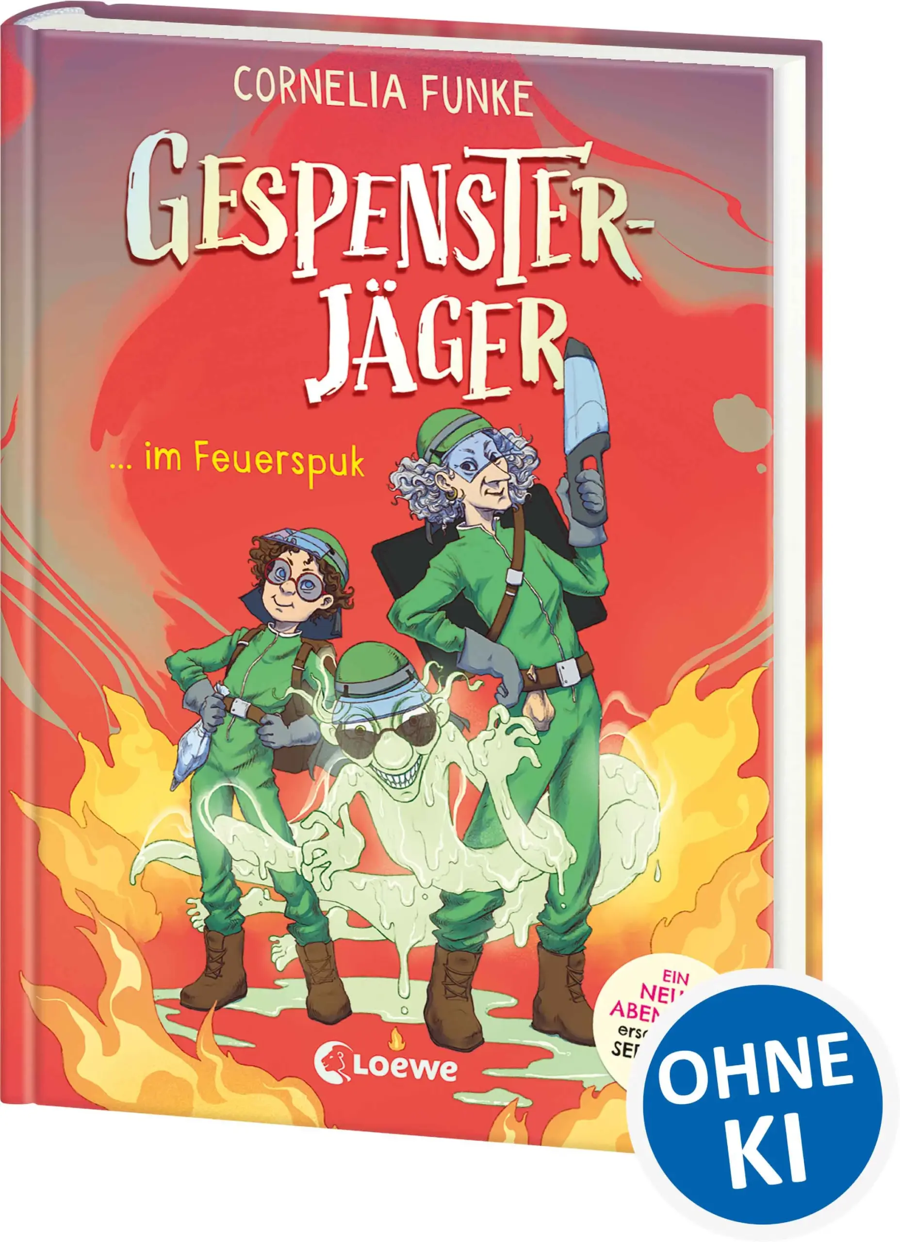 Loewe-Bücher: garantiert ohne KI Kümmelsaft und Co. auf Gespensterjagd! Die Gespensterjäger erreicht ein verzweifelter Hilferuf: Im Hotel Strandperle bedrohen unberechenbare Feuergeister die Gäste! Voller Tatendrang und beladen mit allerlei Anti-Spuk-Ausrüstung, rücken Tom, Hedwig Kümmelsaft und Hugo an, um dem Schrecken ein Ende zu bereiten. Doch der Auftrag wird zu einer gespenstisch-großen Herausforderung … Band 2 der beliebten Erfolgsreihe von Bestsellerautorin Cornelia Funke Ein absolutes Highlight: Die Gespensterjäger von Bestsellerautorin Cornelia Funke gibt es jetzt in neuem Look. Der beliebte Klassiker für Kinder ab 8 Jahren und zum Vorlesen verspricht schaurig-schöne Lesestunden! Grusel-Kult vom Feinsten: Die Erfolgsreihe über drei unerschrockene Gespensterjäger. Gruseliger Spaß für die ganze Familie! Neue Gestaltung: Mit den Original-Schwarz-Weiß-Illustrationen von Cornelia Funke und zusätzlichen neu illustrierten Farbseiten von Franziska Blinde. Humorvoll und spannend: Eine Geschichte voller Spannung und Humor, mit deren liebenswerten Charakteren man auf jeder Seite mitfiebert. Leseförderung mit Antolin: Der Titel ist bei Antolin gelistet und fördert spielerisch die Lesekompetenz.