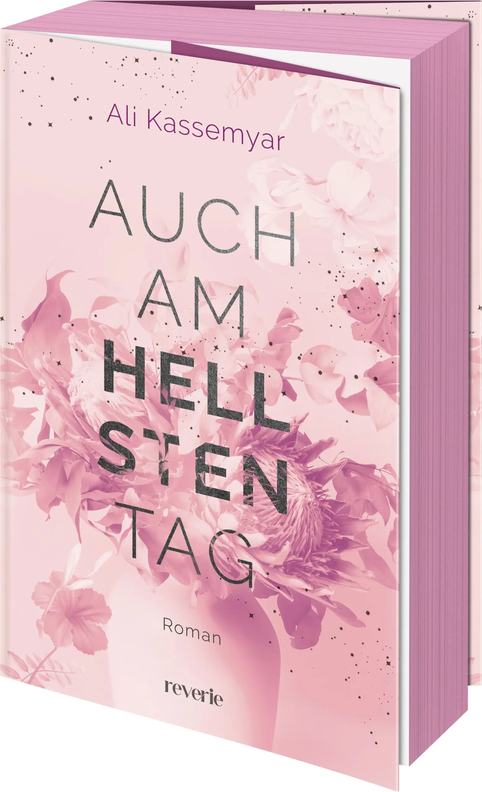Ich bin bei dir, bis auch du den hellsten Tag sehen kannst Gerade eben noch half Liora Kieran, sich seinen Dämonen zu stellen und seine Vergangenheit aufzuarbeiten. Aber dann ist er spurlos und ohne ein Wort zu sagen, verschwunden. Zutiefst verletzt und ratlos versucht sie, ihren Alltag so gut es geht normal weiterzuführen. Doch die Fassade beginnt zu bröckeln und nach und nach löst sich alles, was ihr wichtig ist, vor ihren Augen auf. Als Kieran schließlich zurückkehrt, keimt in Liora Hoffnung auf – vergebens, denn er geht ihr aus dem Weg und blockt jeden Annäherungsversuch ab, auch wenn seine Blicke etwas ganz anderes andeuten. Sie gibt nicht auf. Zu groß sind die Gefühle, die sie für den sanften, warmherzigen Mann mittlerweile hegt. Und sie spürt, dass auch Kieran noch immer etwas an ihr liegt...