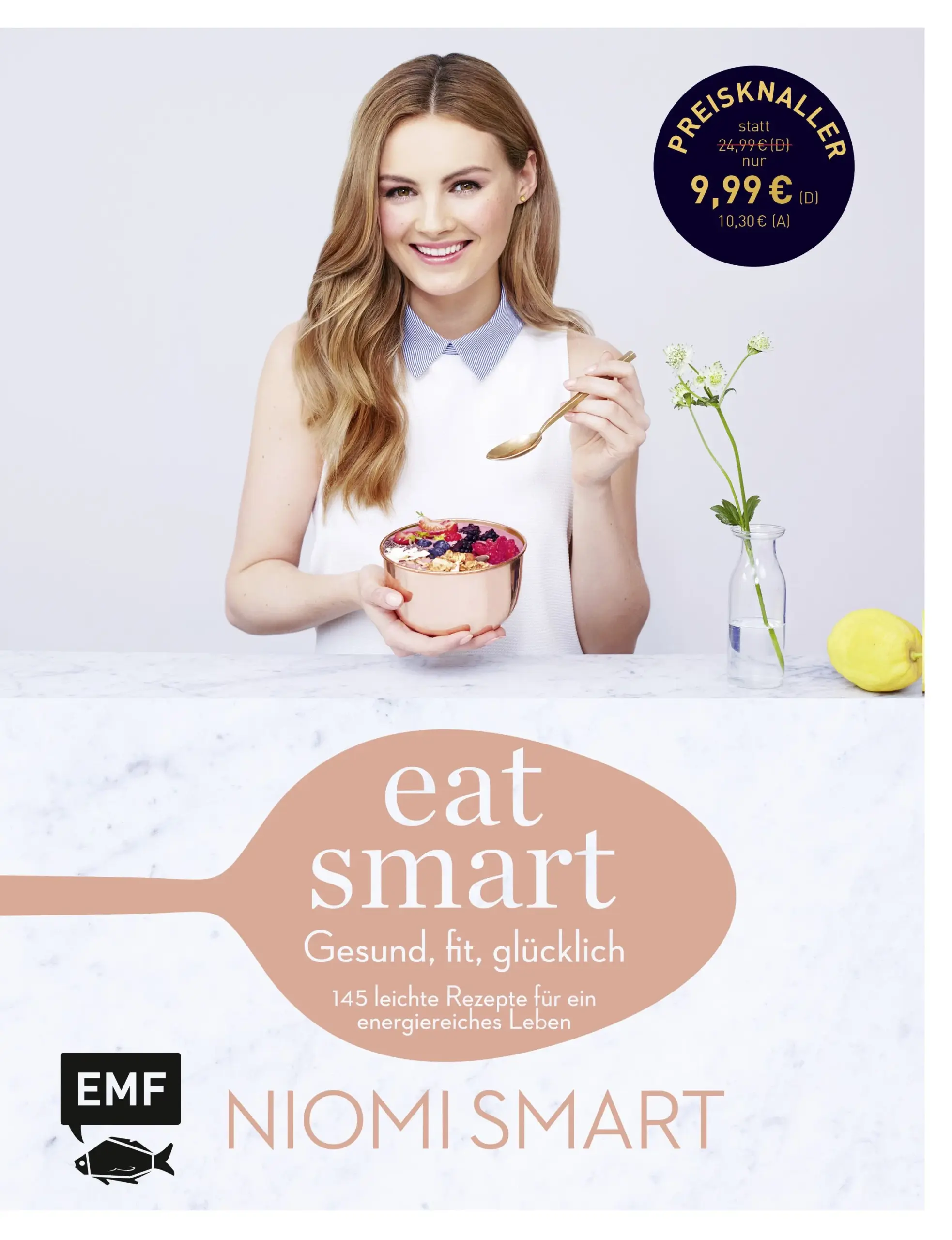 Niomis Smarts Leidenschaft gilt der gesunden vegetarischen Küche, ihre Gerichte und Erfahrungen teilt sie auf ihrem YouTube-Kanal „What I Eat in a Day“ mit Millionen Abonnenten. Nun hat sie ihre Lieblingsrezepte in ihrem Kochbuch versammelt. Sie gibt jedem, der sich bewusst und gesund ernähren möchte, Rezepte zu jeder Mahlzeit an die Hand – vom Frühstück über gesunde Snacks und Hauptspeisen bis zu Süßigkeiten. Besonders wichtig ist ihr dabei die natürliche Herkunft und Zubereitung der Produkte. Außerdem sind die Rezepte schnell und einfach umzusetzen und können auch in den stressigsten Alltag integriert werden. Starten Sie mit einem tropischen Smoothie-Bowl in den Tag, genießen Sie mittags einen Linsen-Salat mit geröstetem Fenchel, gönnen Sie sich zum Abschluss des Tages einen Makkaroni-Auflauf mit Rösttomaten und, wenn Sie dann noch Lust auf Süßes haben, einen Schoko-Feigen-Popcorn-Riegel. Gesundes Essen kann so smart und köstlich sein!